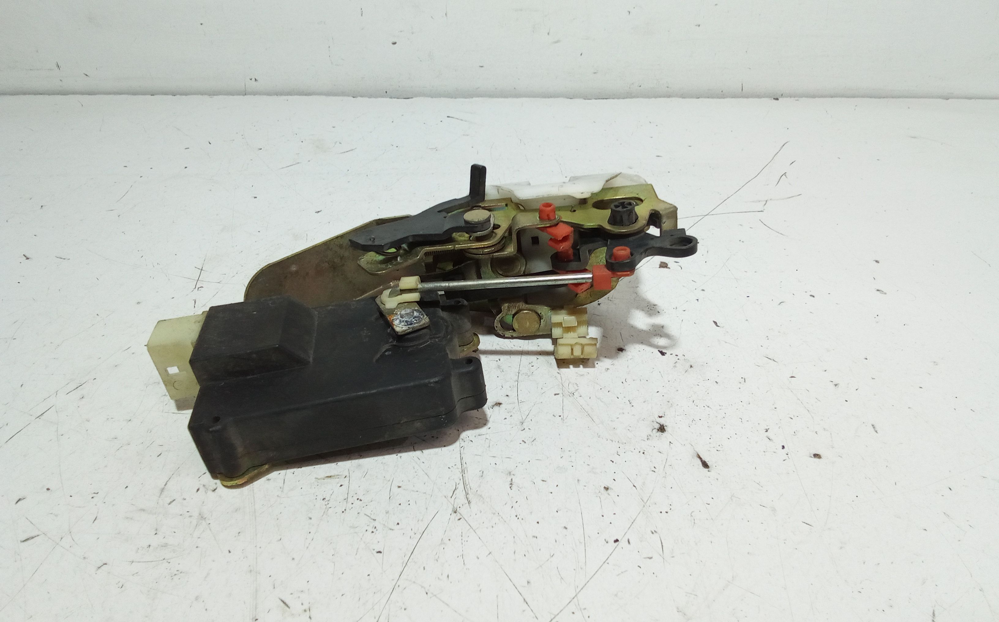 Serratura Posteriore Sinistra DR 1 1 Serie