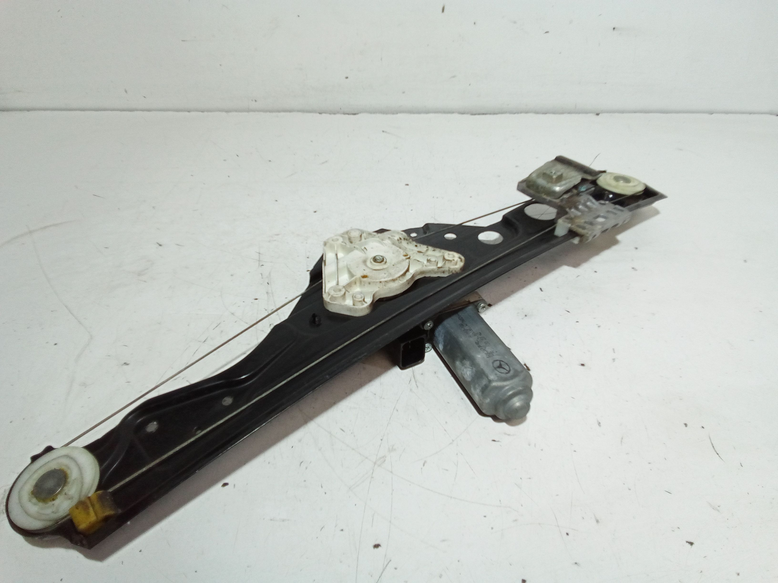 Cremagliera posteriore sinistra guida MERCEDES Classe E Berlina W211 (02>07)