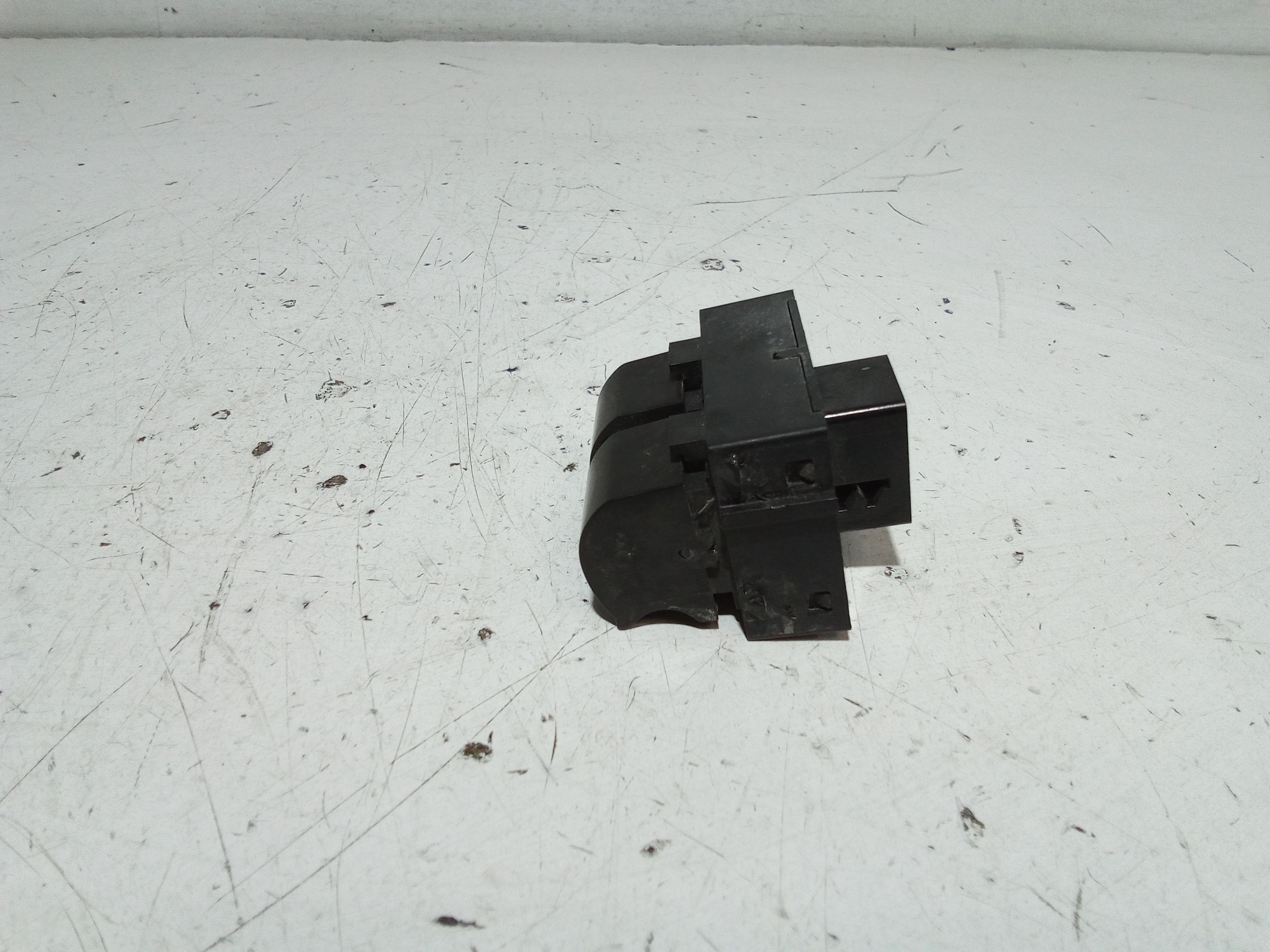 Pulsantiera anteriore sinistra Guida FIAT Punto EVO