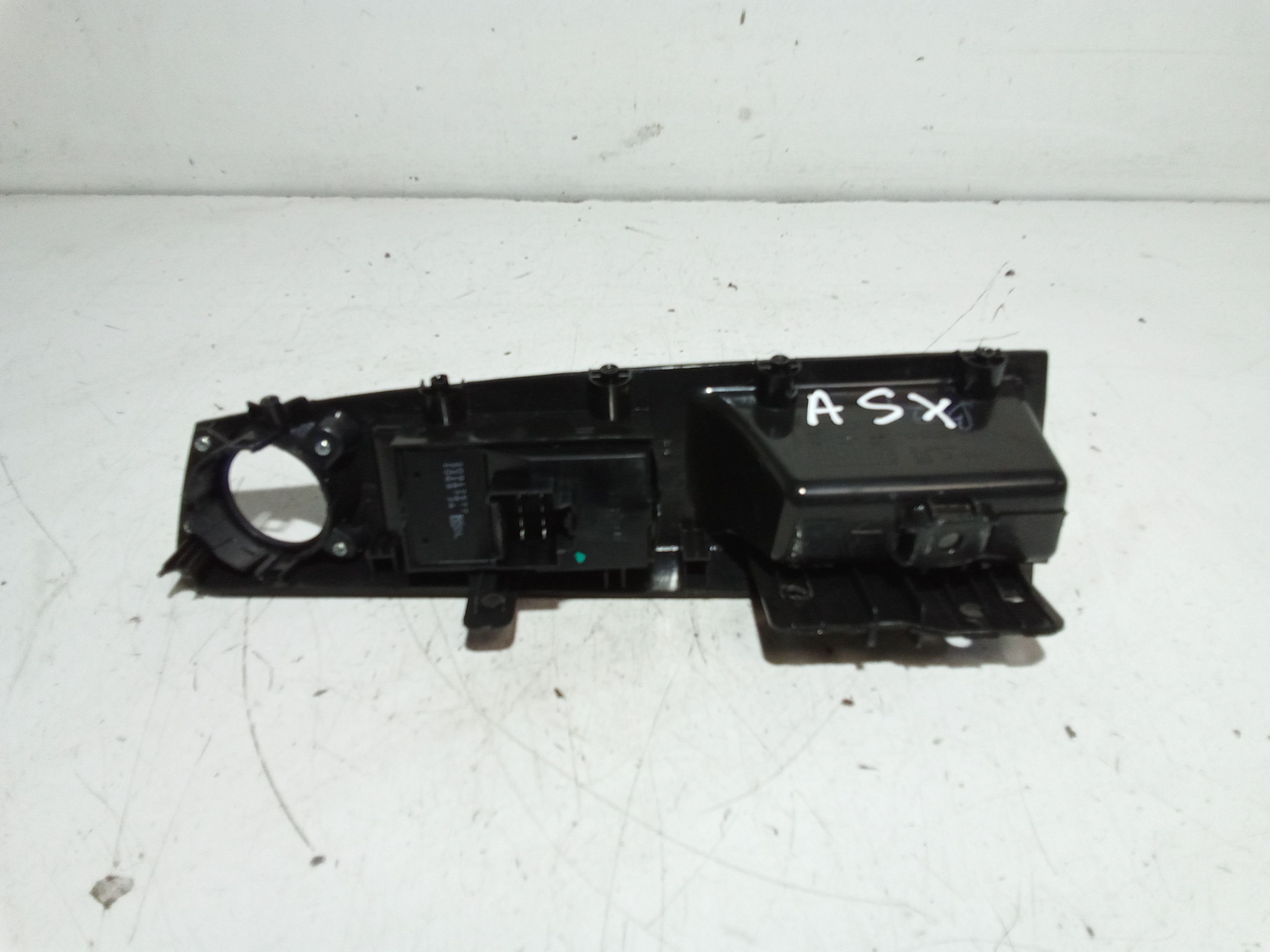 Pulsantiera anteriore sinistra Guida CHEVROLET Cruze Berlina