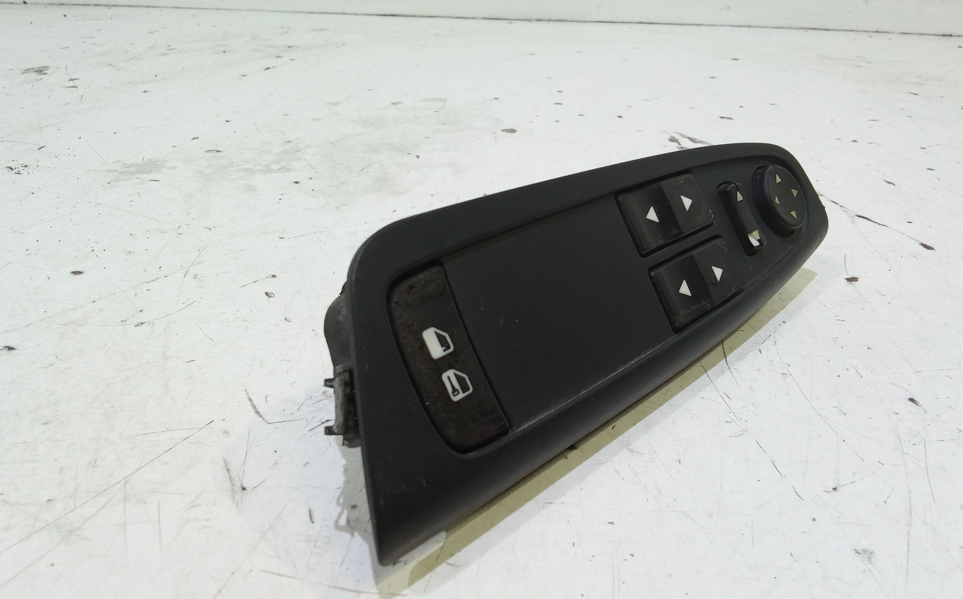 Pulsantiera anteriore sinistra Guida FIAT Stilo Berlina 3P