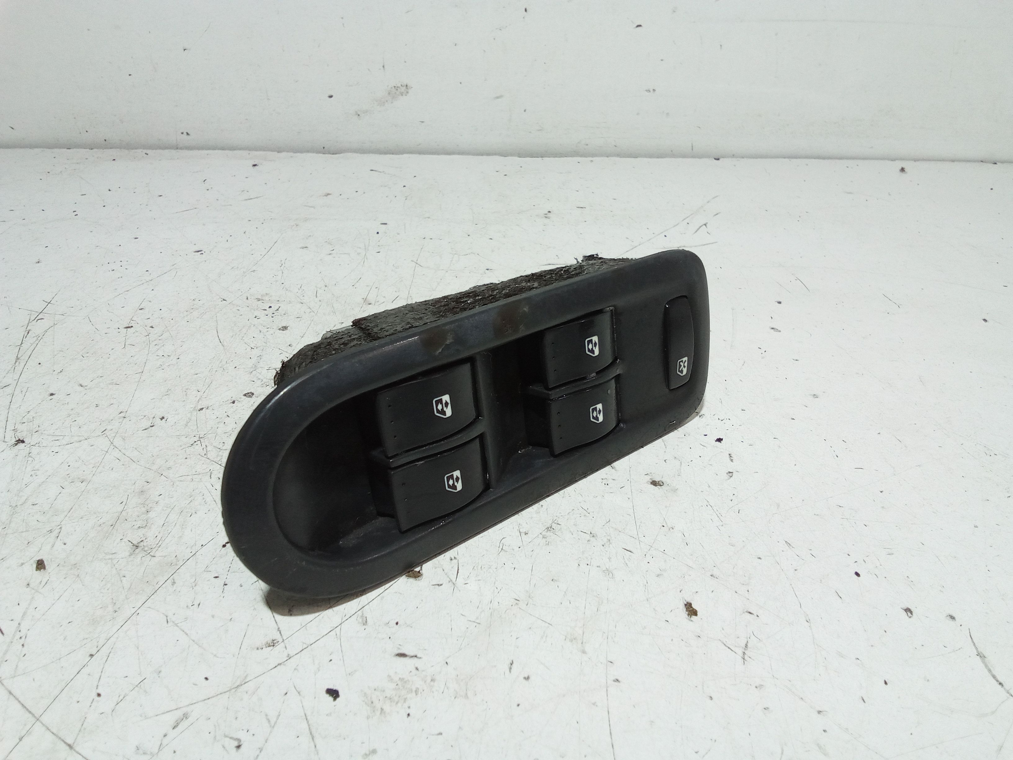 Pulsantiera anteriore sinistra Guida RENAULT Clio Serie (08>15)