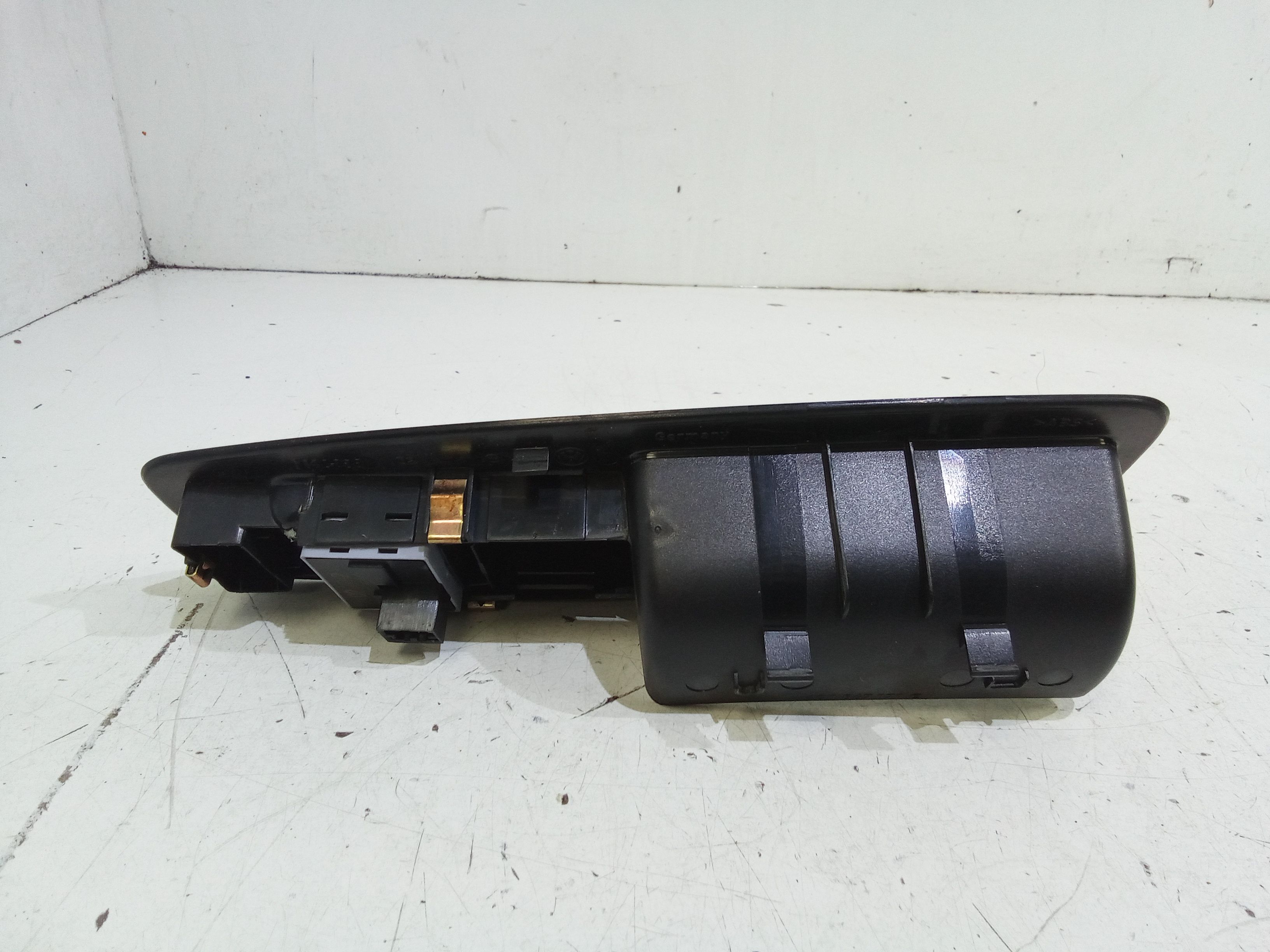 Pulsantiera anteriore sinistra Guida VOLKSWAGEN Polo 4 Serie