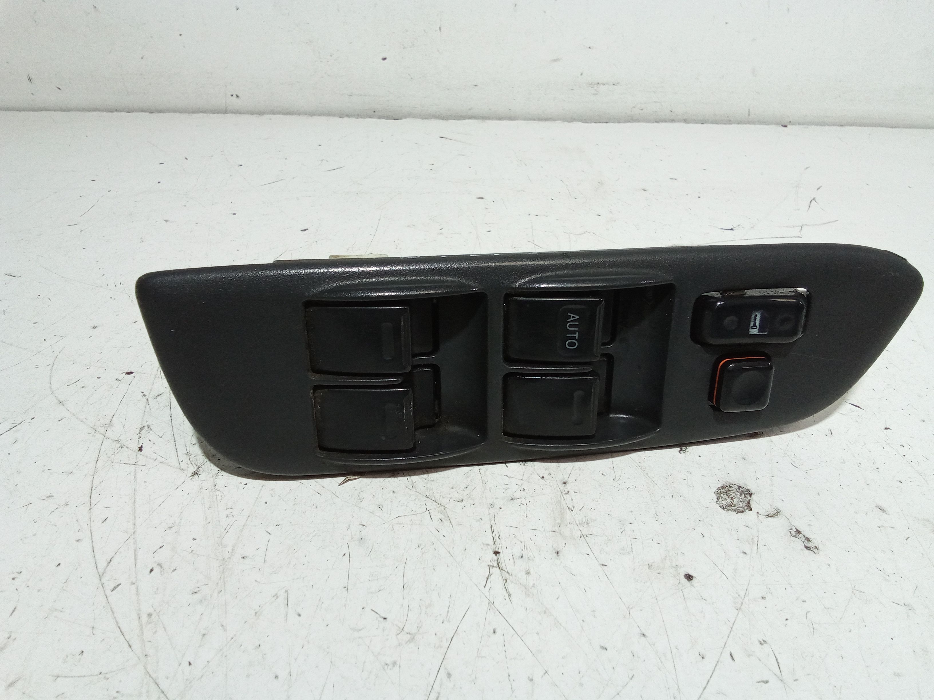 Pulsantiera anteriore sinistra Guida TOYOTA Rav4 2 Serie