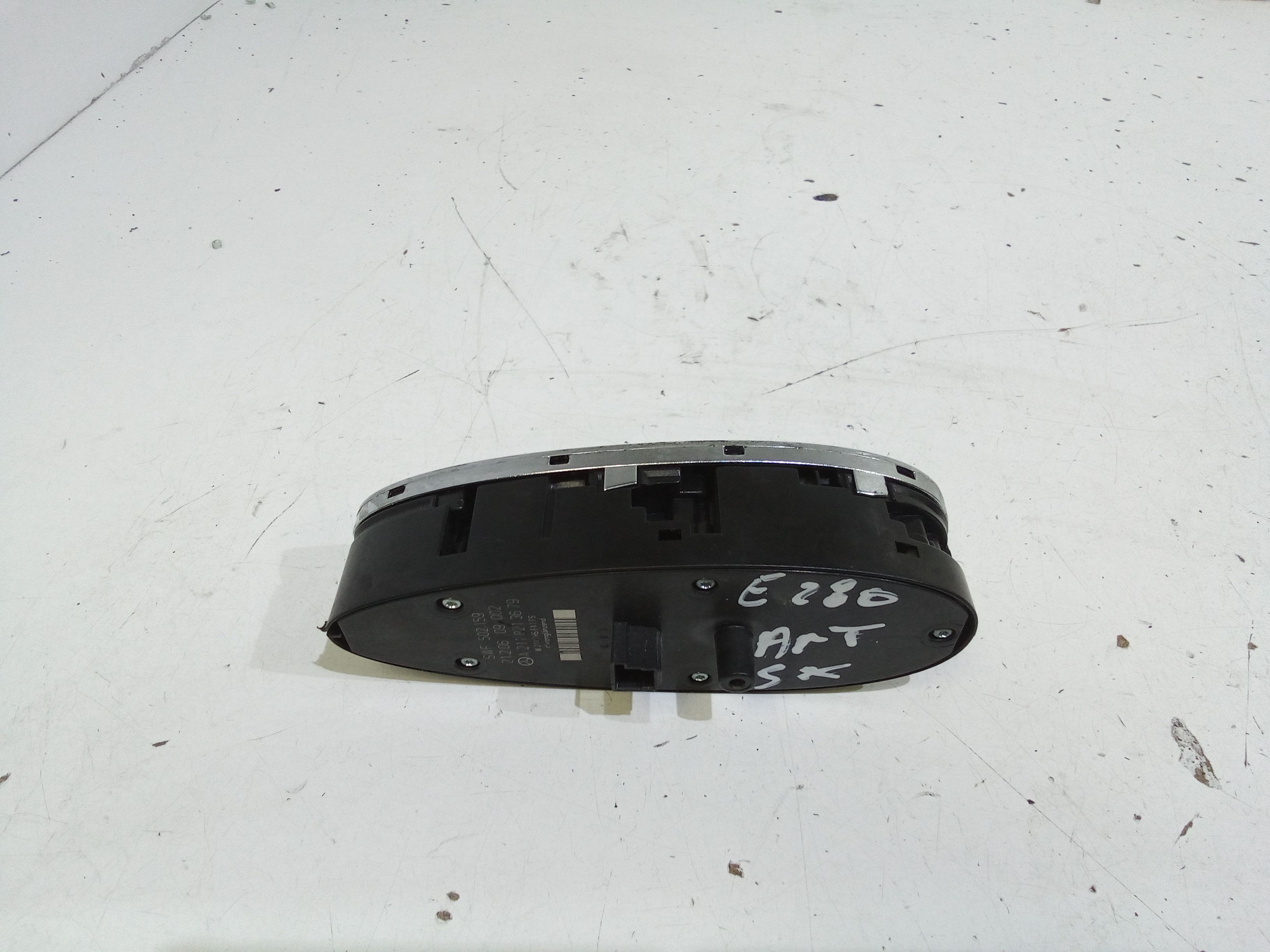 Pulsantiera anteriore sinistra Guida MERCEDES Classe E Berlina W211 (02>07)