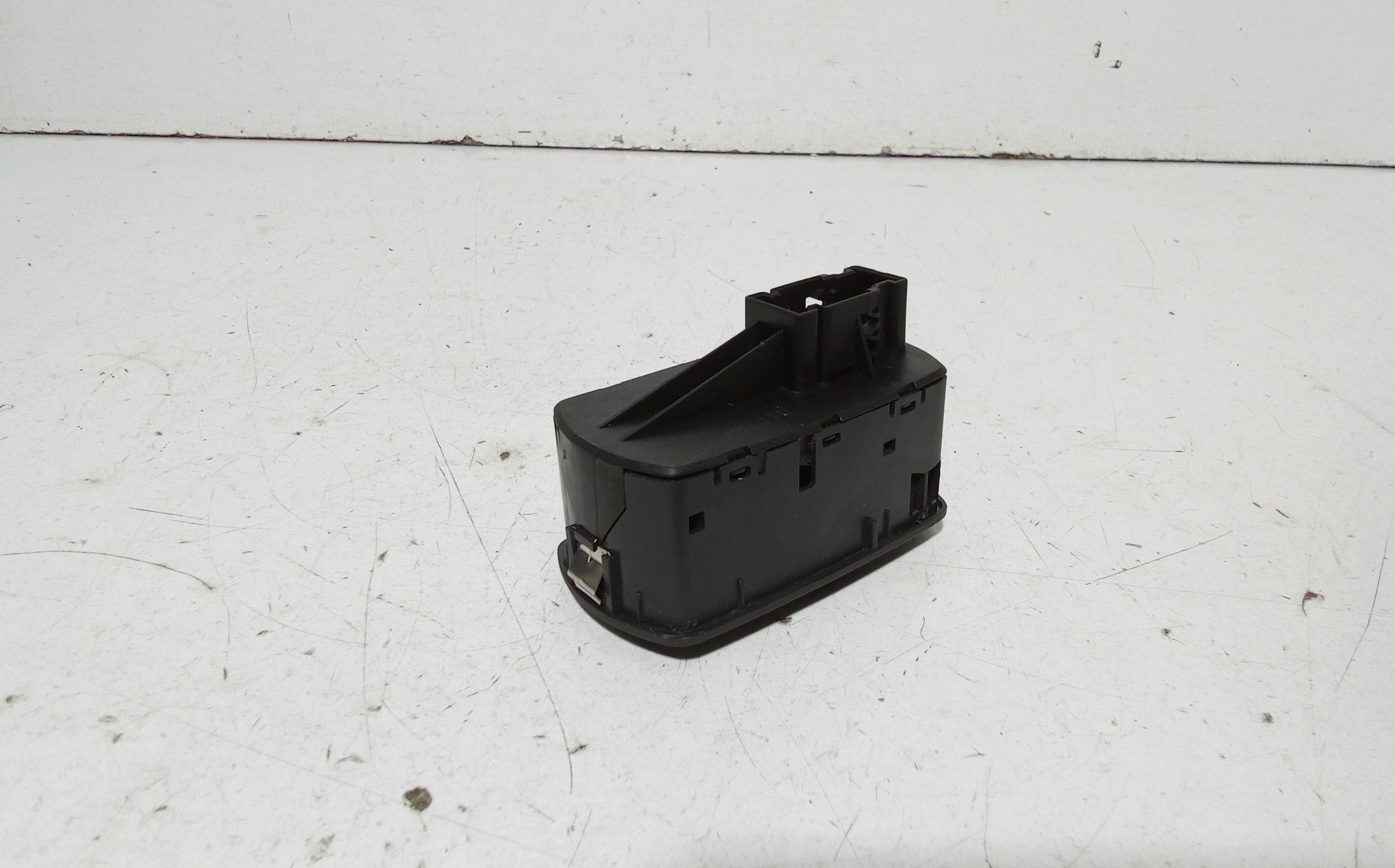 Pulsantiera anteriore sinistra Guida OPEL Corsa D 3P 1 Serie