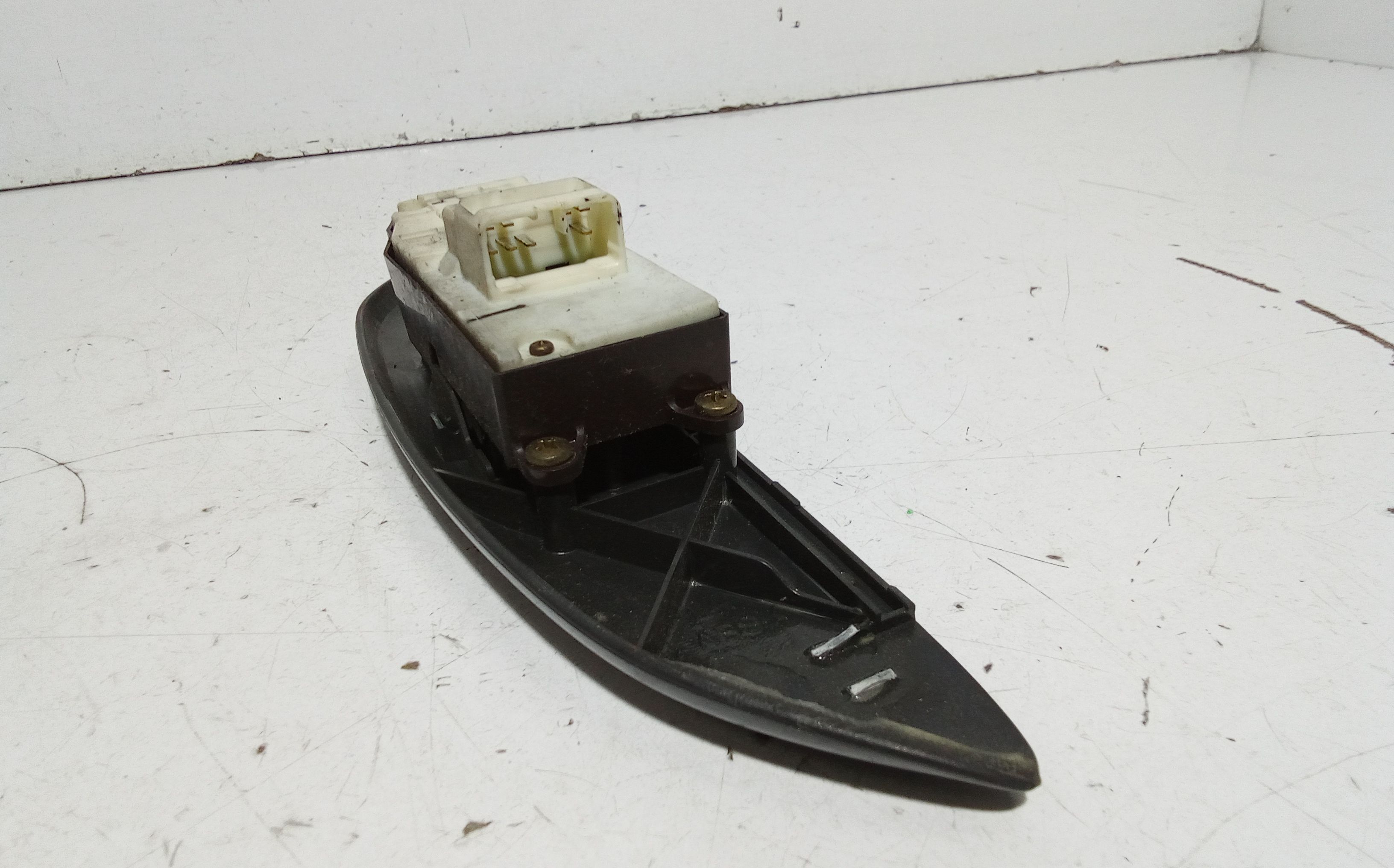 Pulsantiera anteriore sinistra Guida TOYOTA Yaris Serie (99>03)