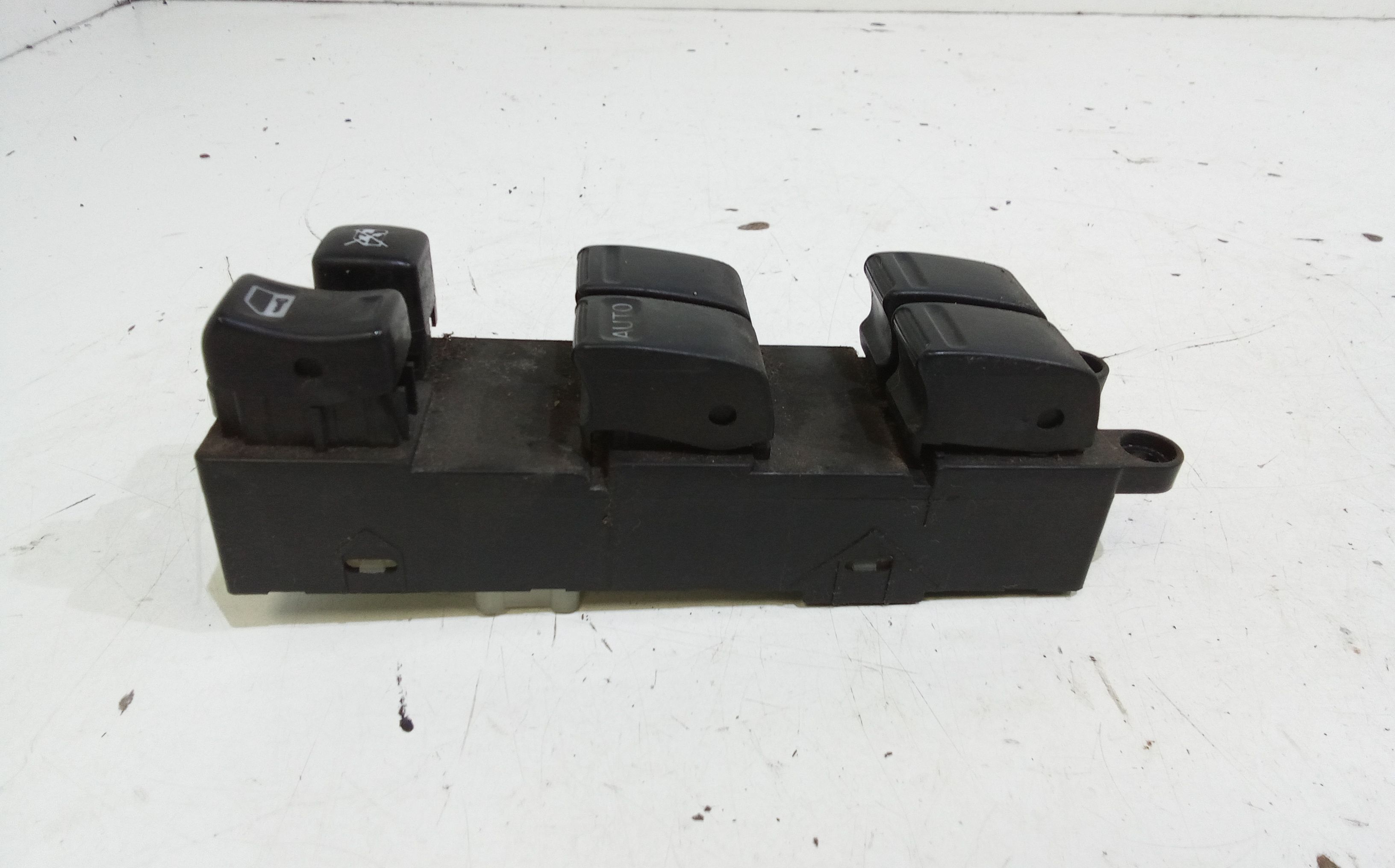 Pulsantiera anteriore sinistra Guida NISSAN X-Trail 1 Serie