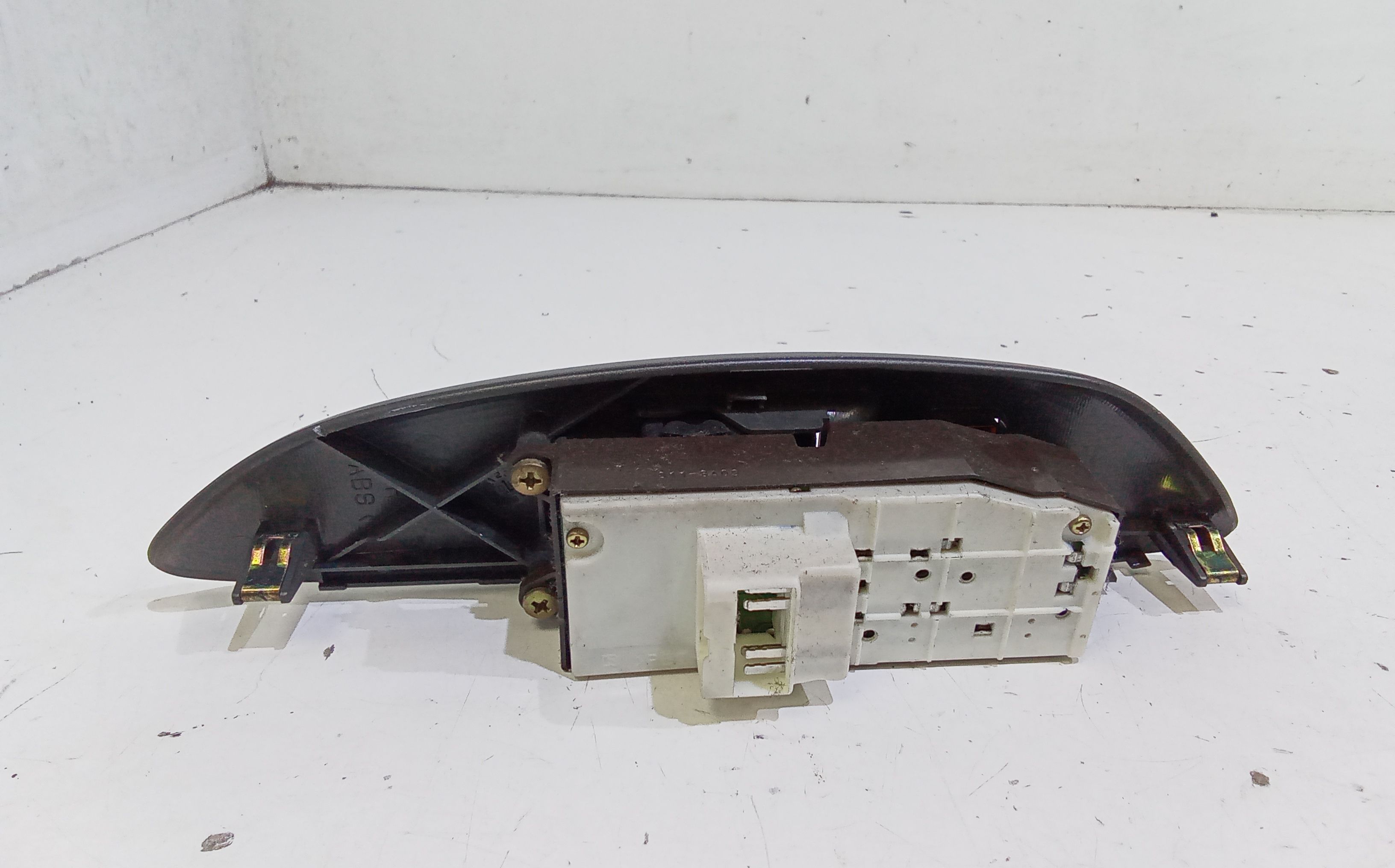 Pulsantiera anteriore sinistra Guida TOYOTA Yaris Serie (03>05)