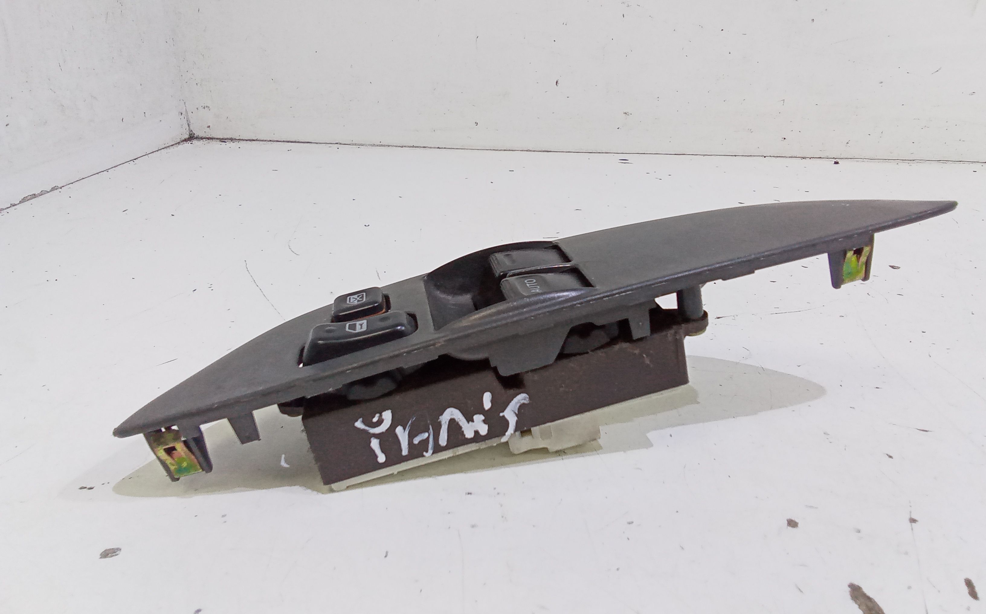 Pulsantiera anteriore sinistra Guida TOYOTA Yaris Serie (03>05)