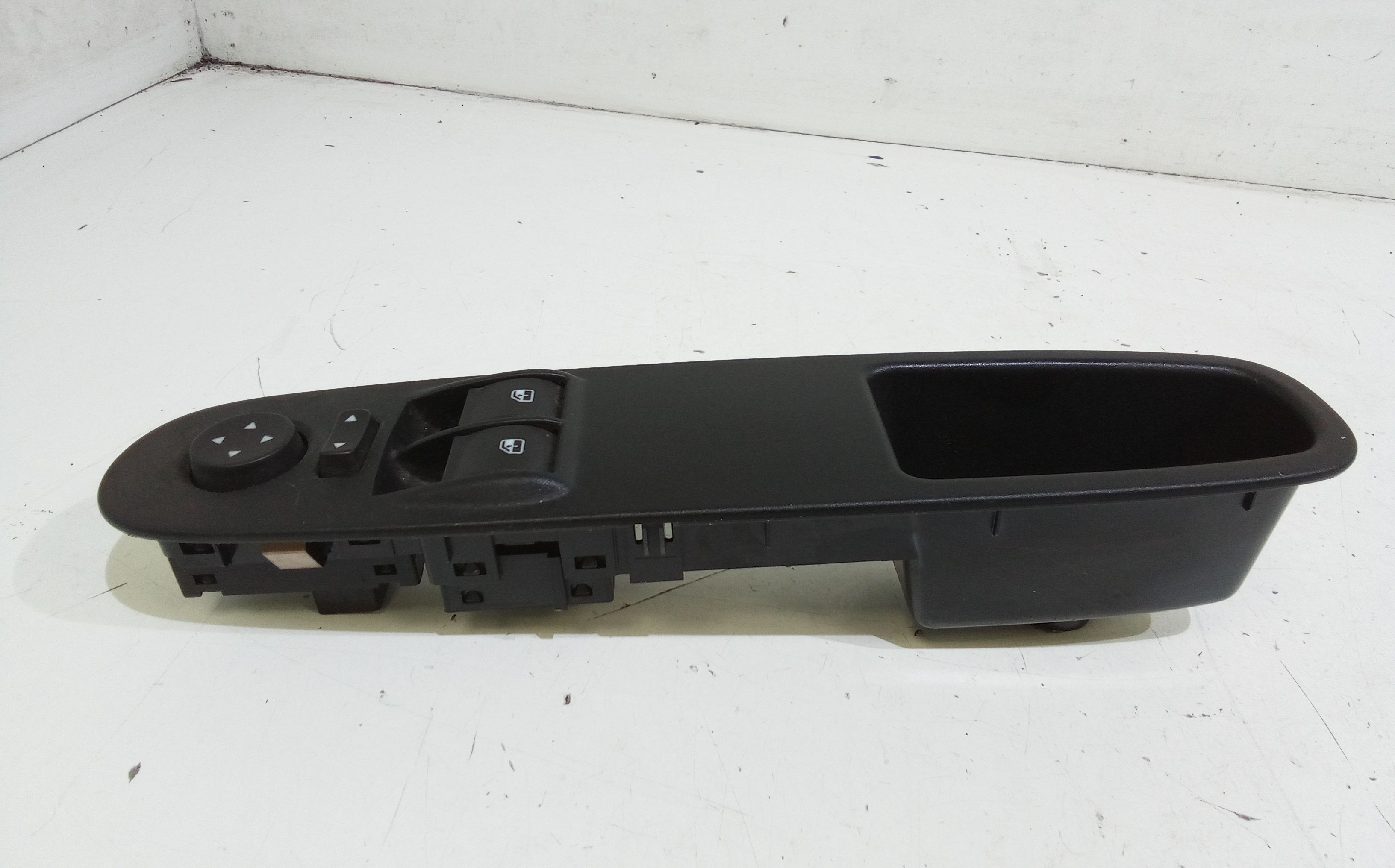 Pulsantiera anteriore sinistra Guida FIAT Punto EVO