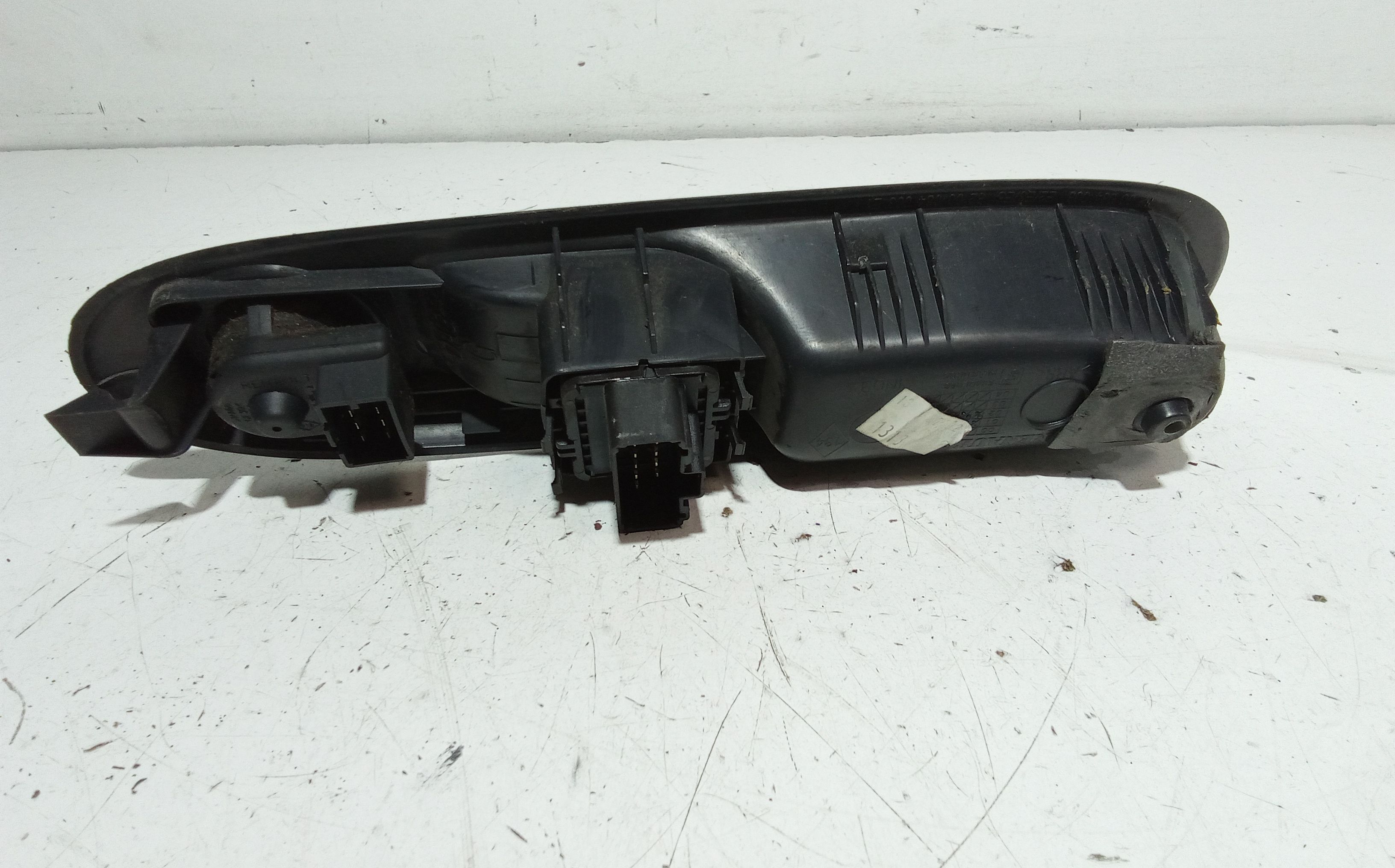 Pulsantiera anteriore sinistra Guida RENAULT Clio Serie (01>05)