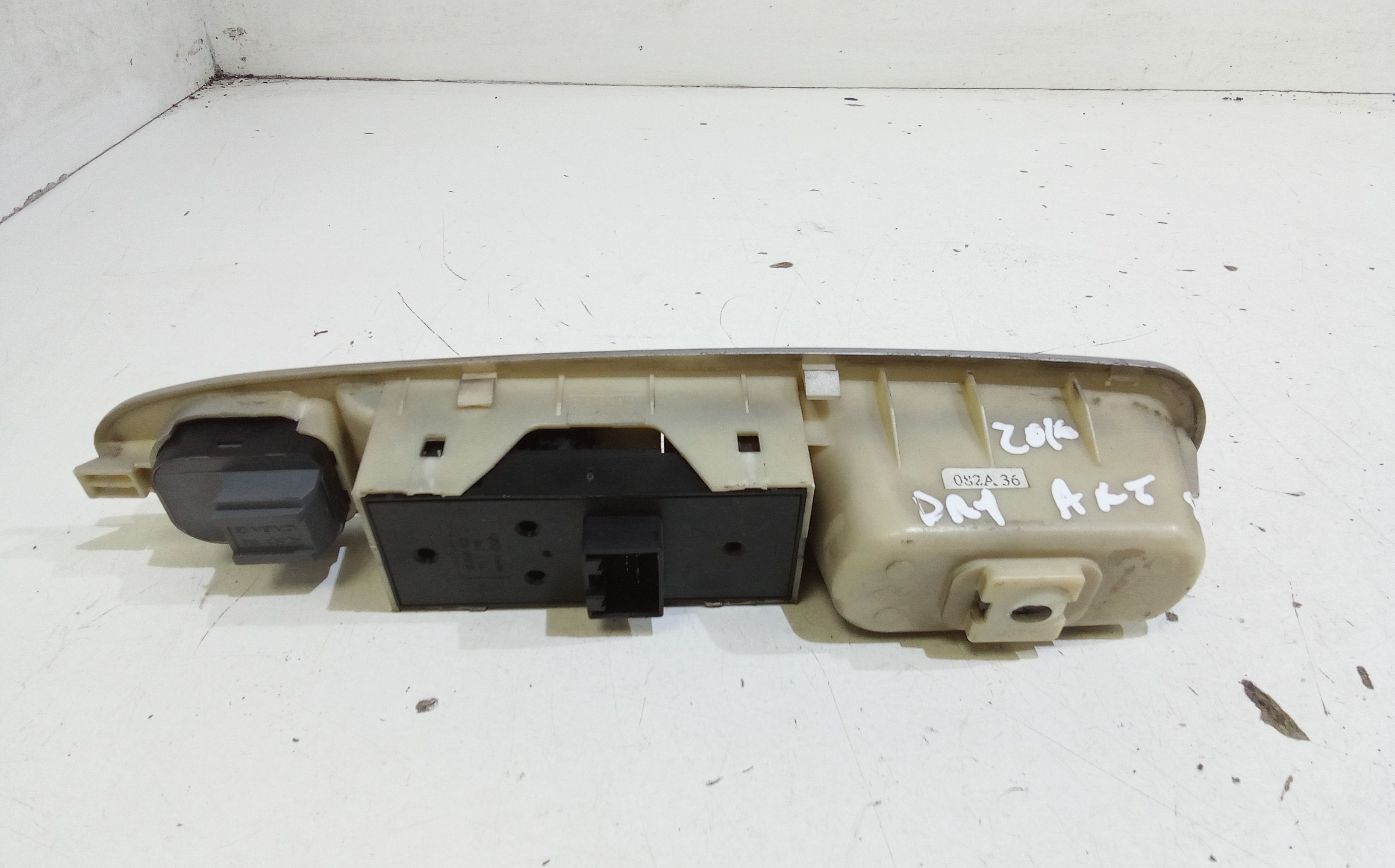 Pulsantiera anteriore sinistra Guida DR 1 1 Serie