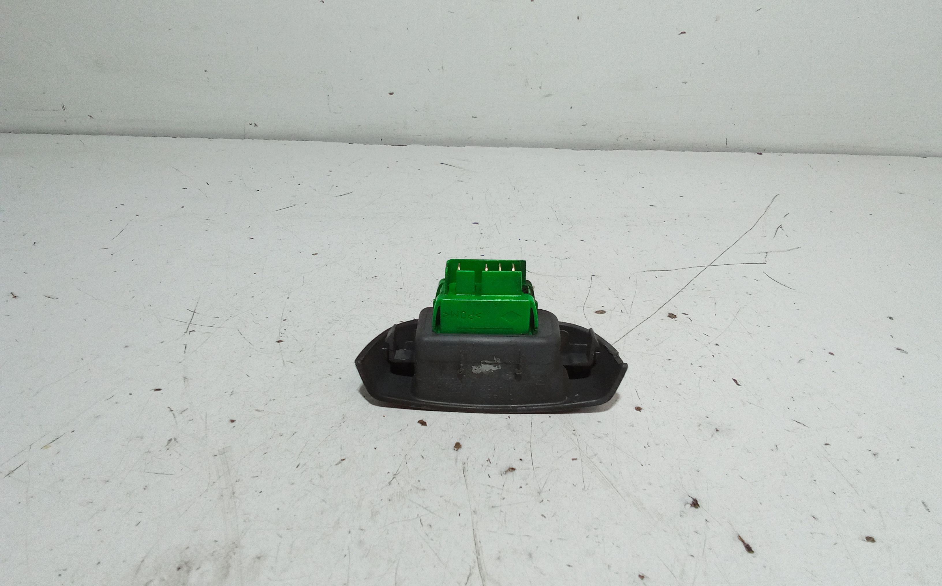 Pulsantiera anteriore sinistra Guida PEUGEOT 107 1 Serie