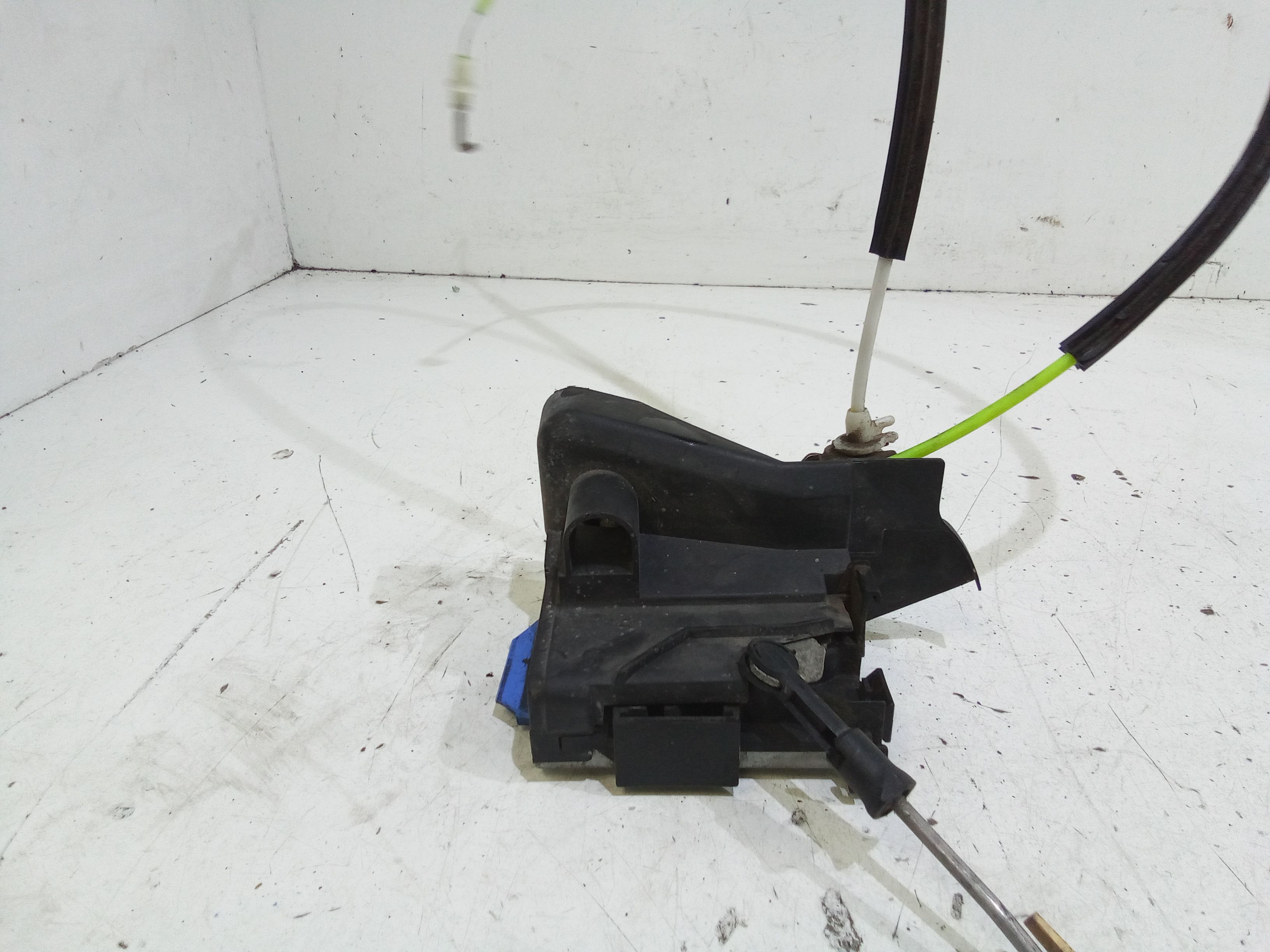 Serratura Posteriore destra AUDI A4 Avant (B5) (99>01)