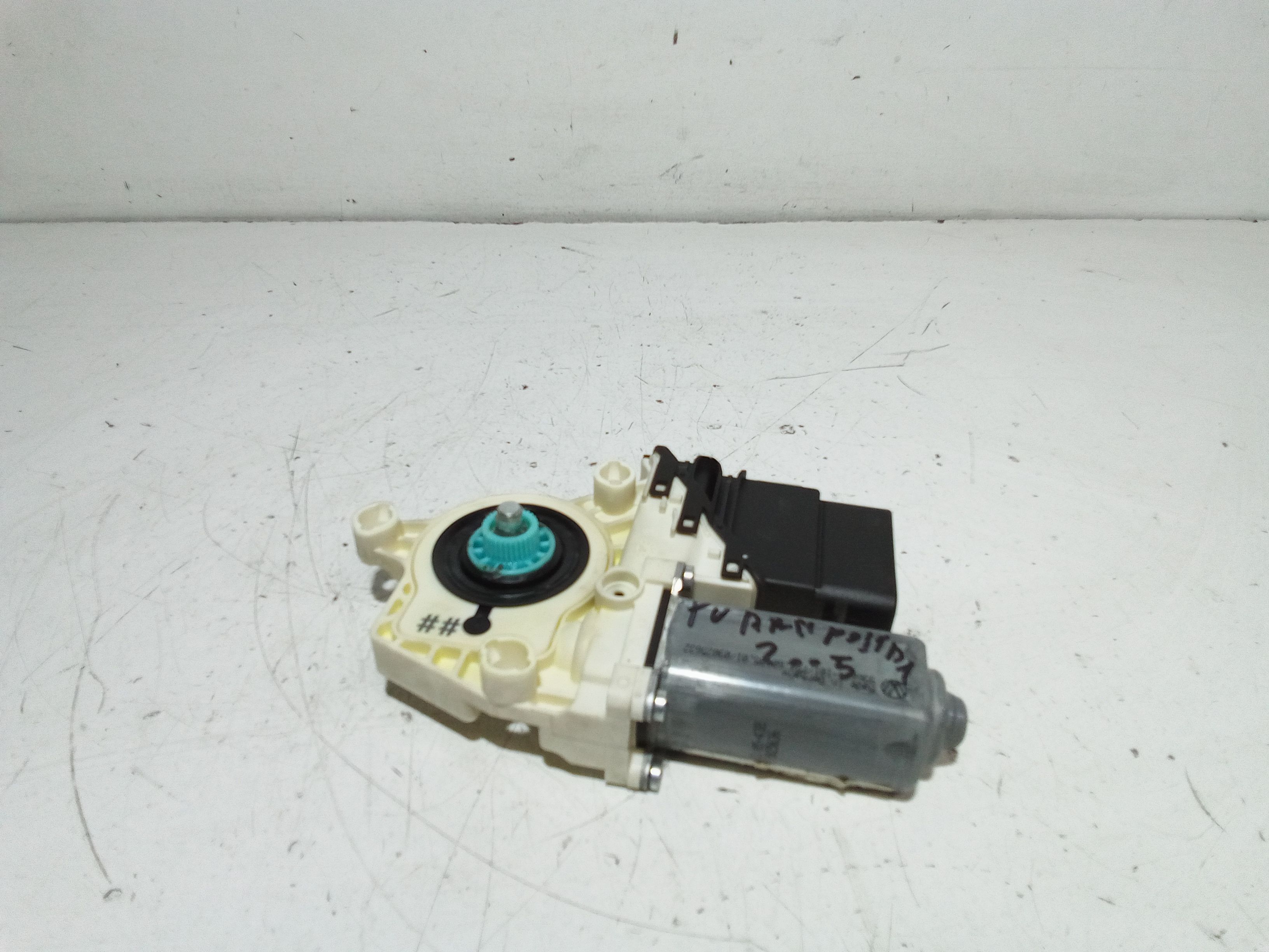 Motorino Alzavetro posteriore destra VOLKSWAGEN Touran 1 Serie