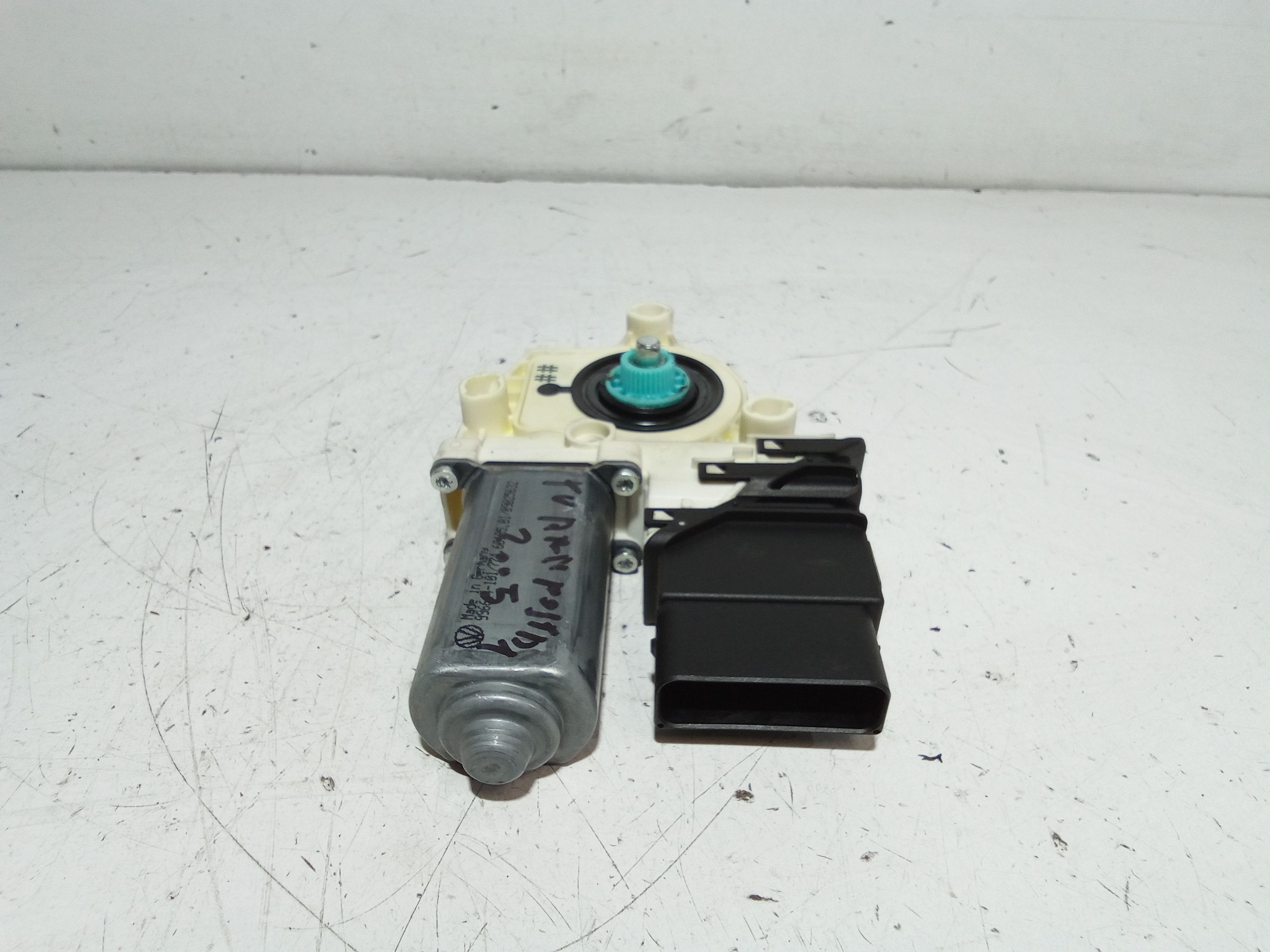 Motorino Alzavetro posteriore destra VOLKSWAGEN Touran 1 Serie