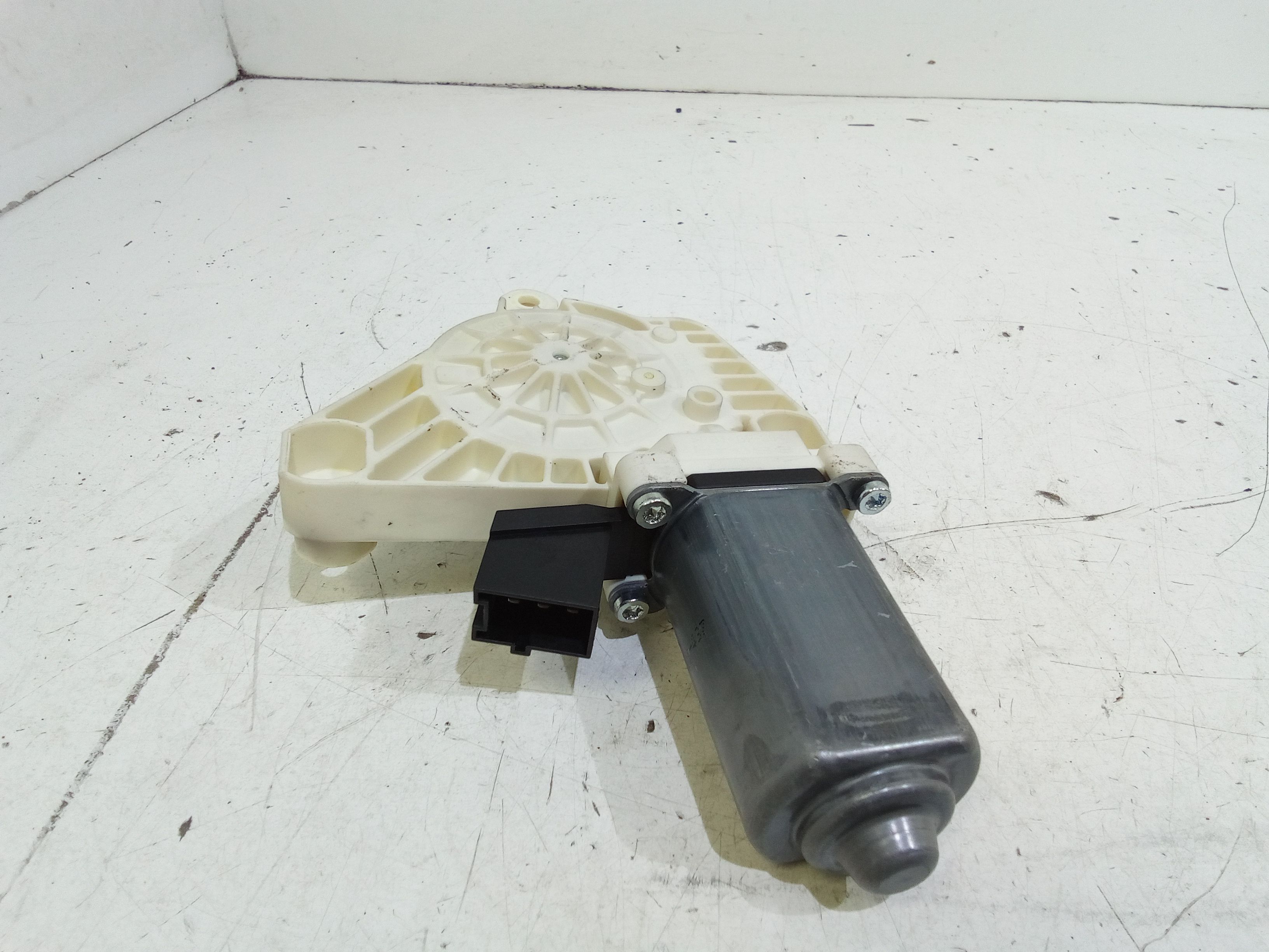 Motorino Alzavetro posteriore destra MERCEDES Classe B W245 1 Serie