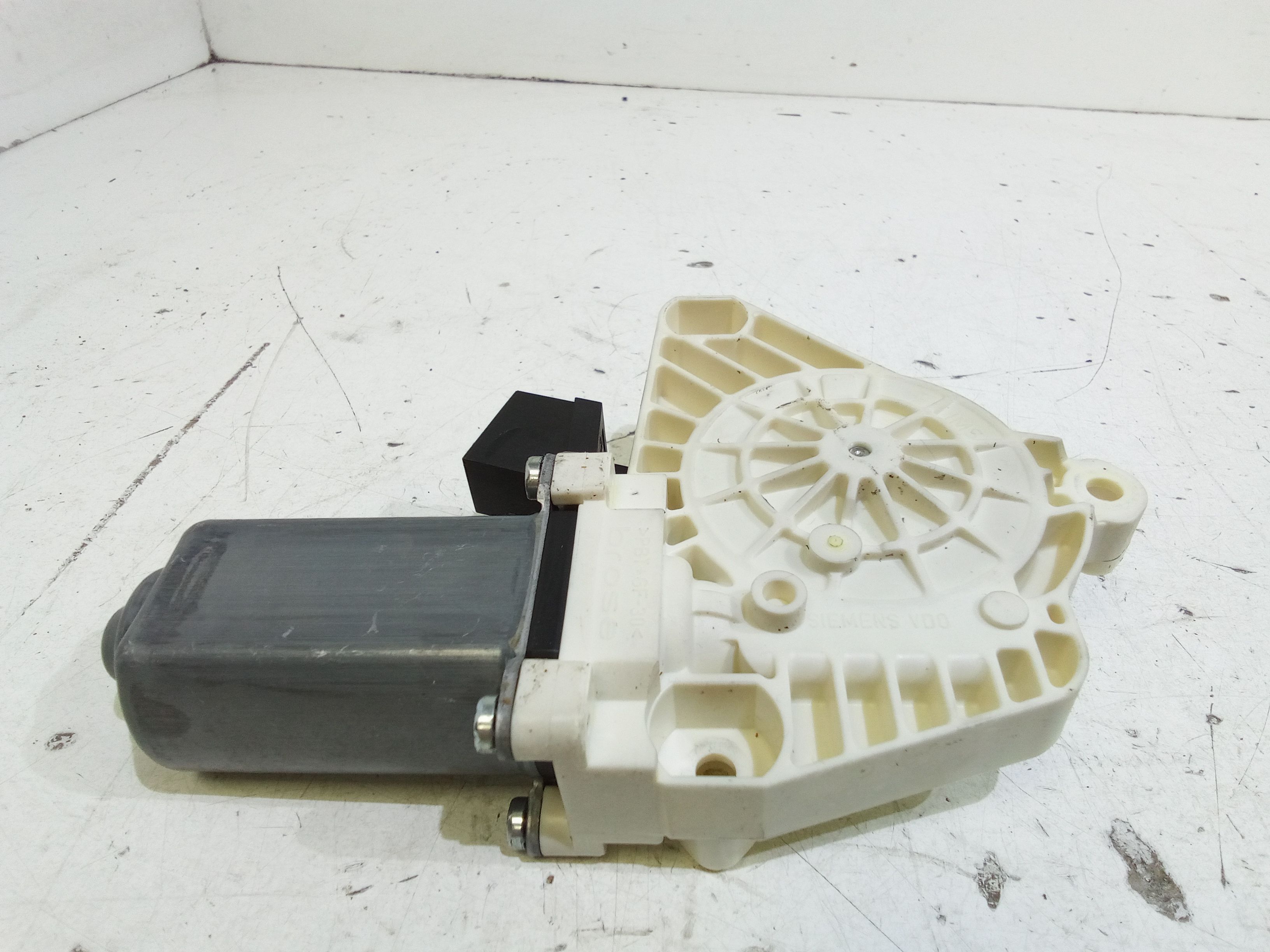 Motorino Alzavetro posteriore destra MERCEDES Classe B W245 1 Serie