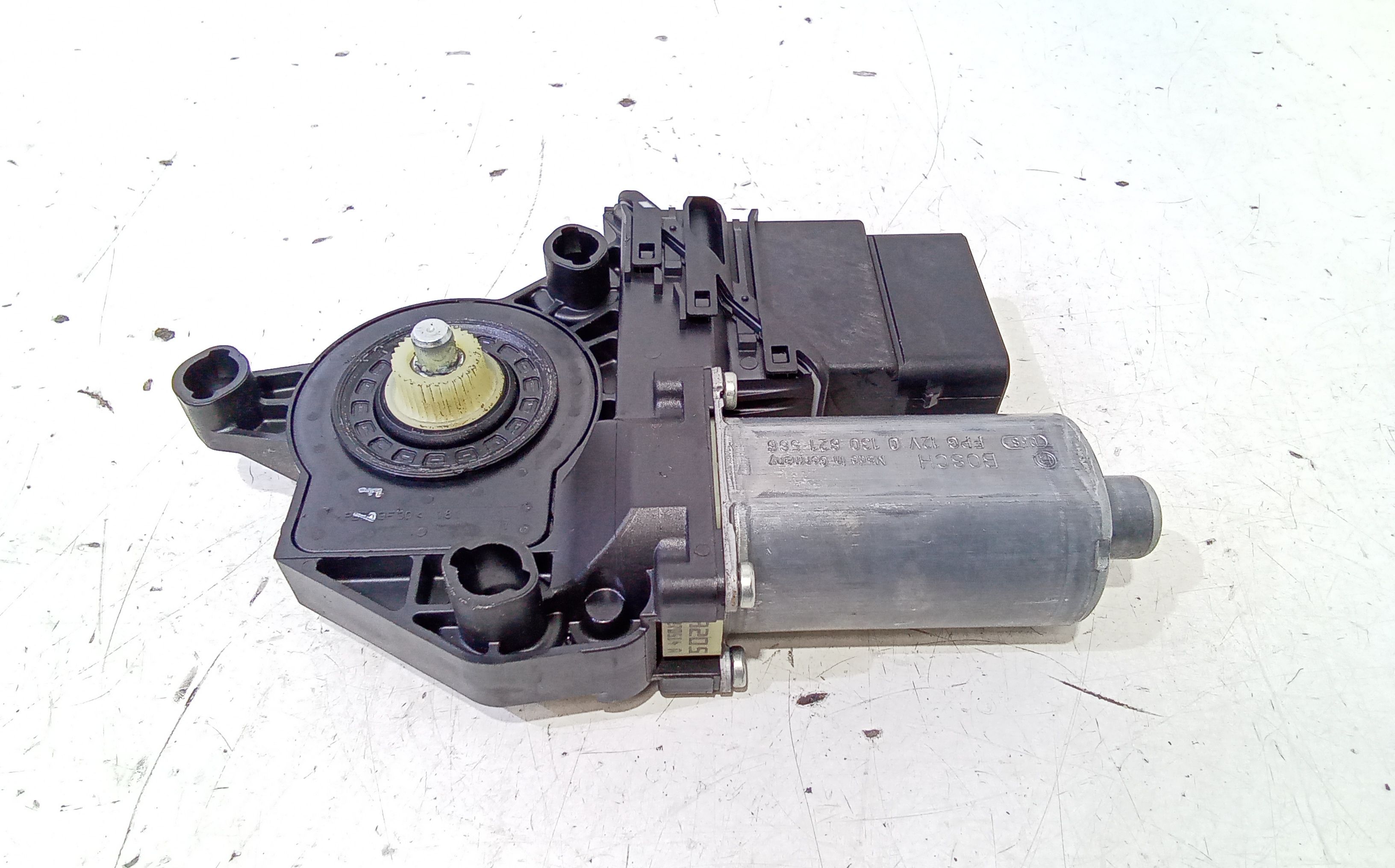 Motorino Alzavetro posteriore destra VOLKSWAGEN Touran 3 Serie