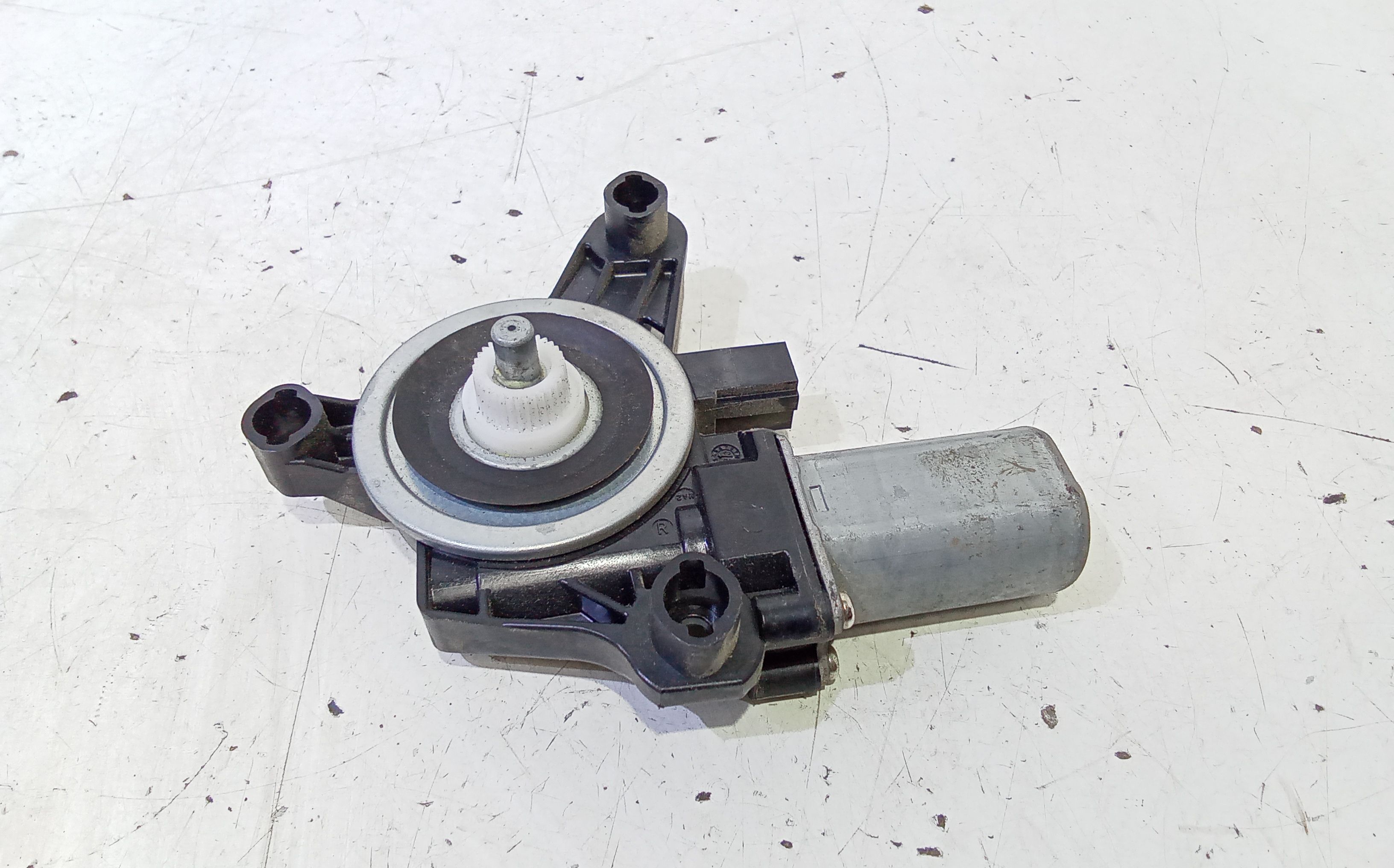 Motorino Alzavetro posteriore destra MERCEDES Classe A Serie (W177) (18>)