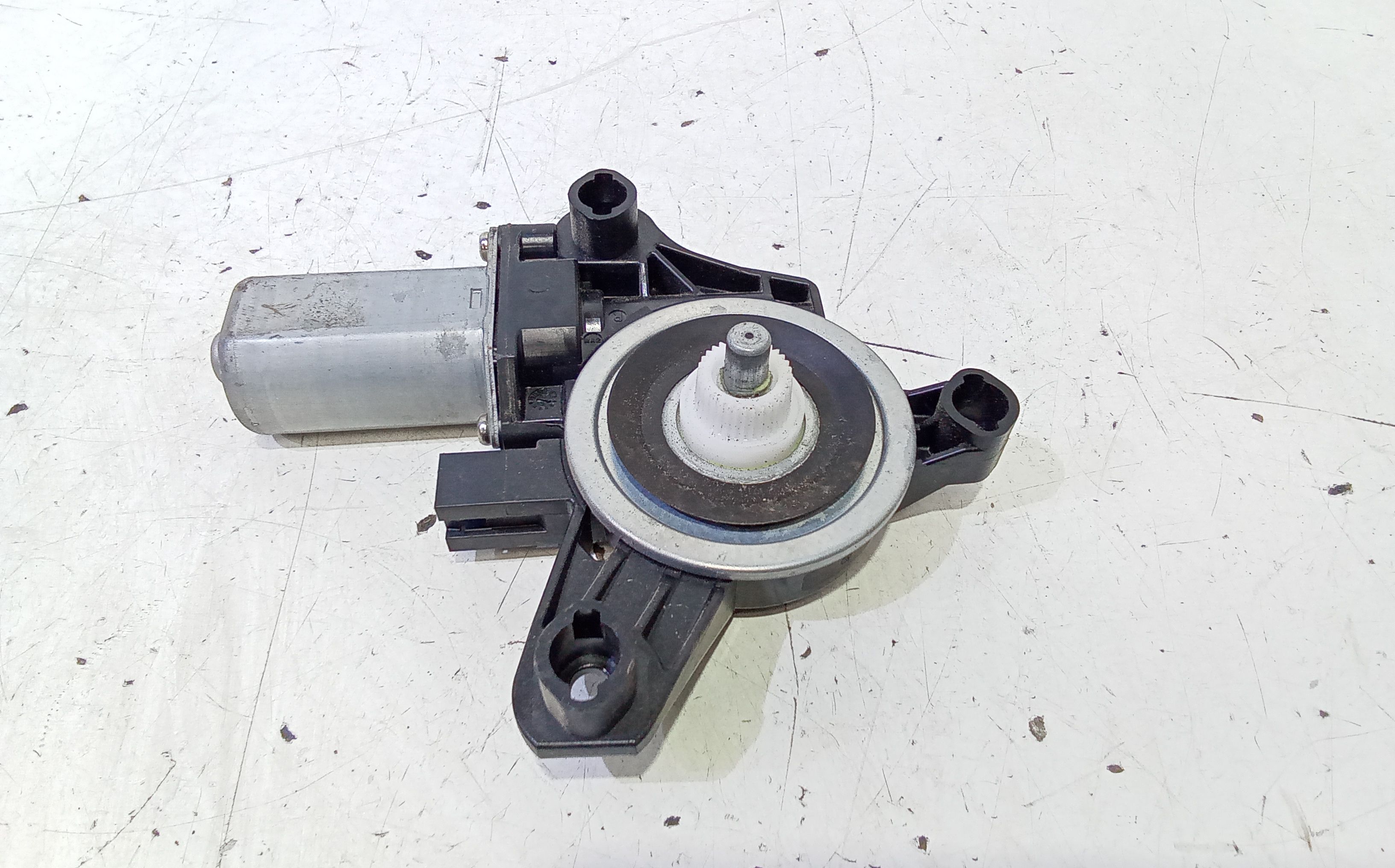 Motorino Alzavetro posteriore destra MERCEDES Classe A Serie (W177) (18>)