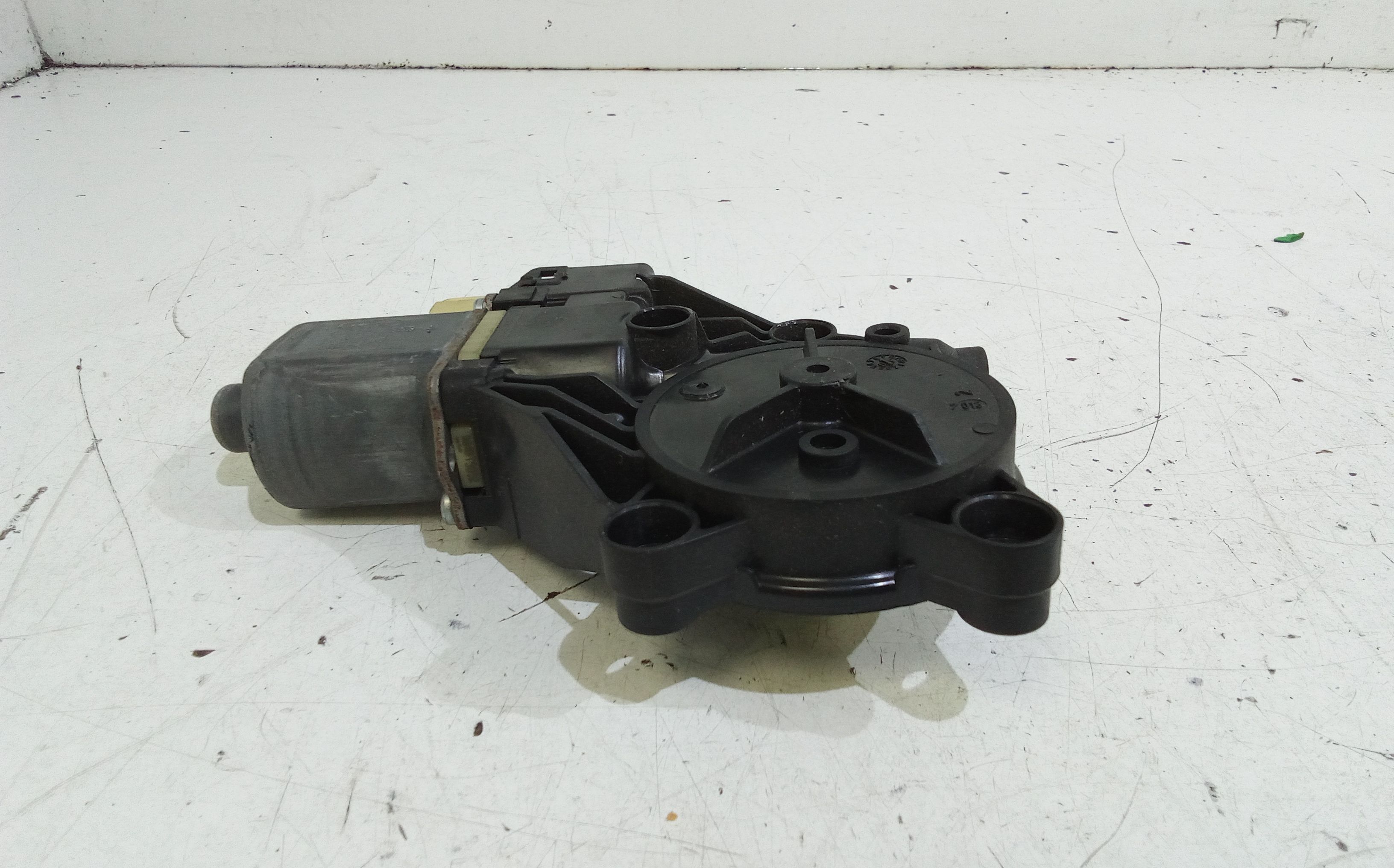 Motorino Alzavetro posteriore destra FORD Fiesta 6 Serie