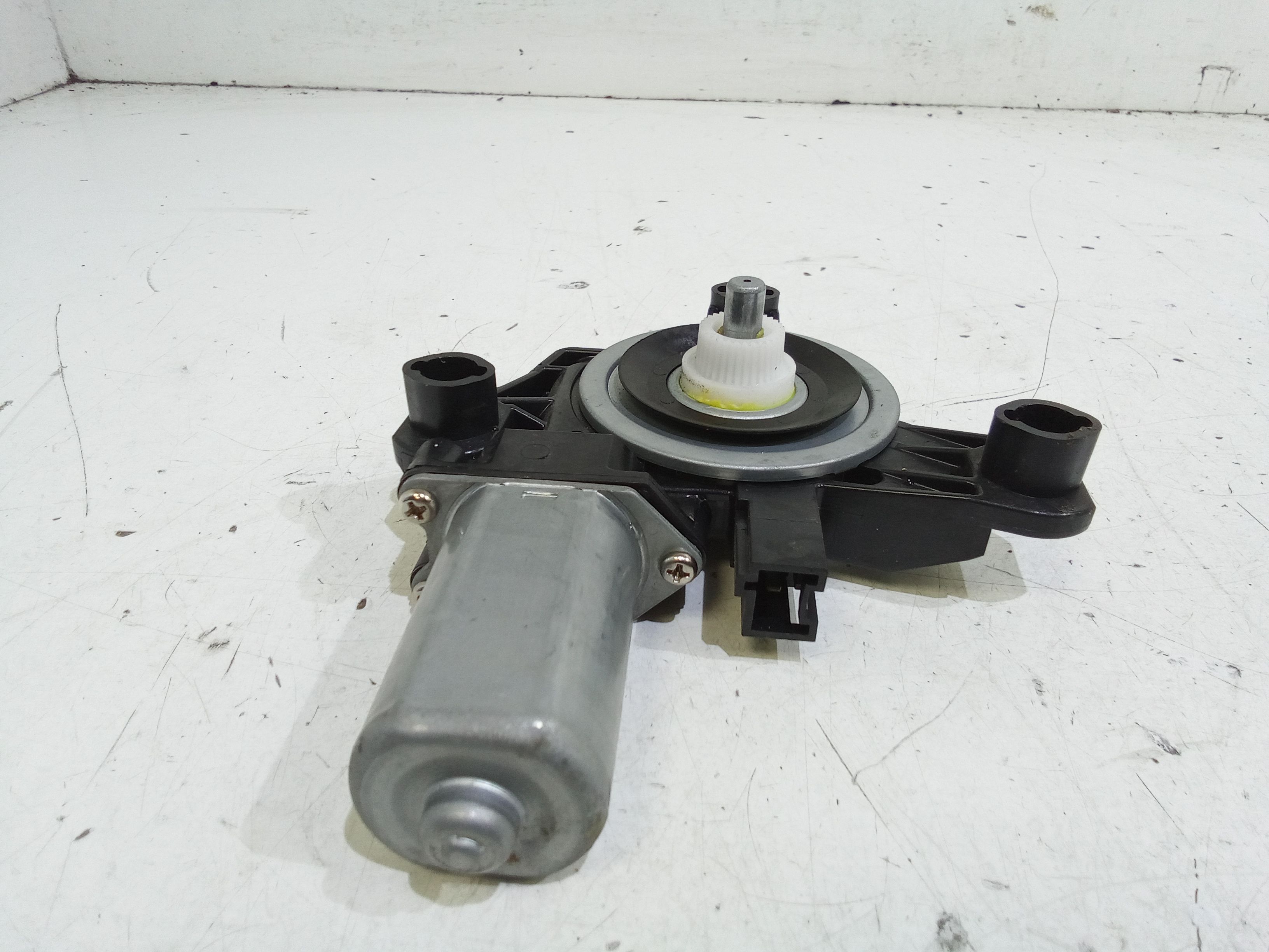 Motorino Alzavetro posteriore destra MERCEDES Classe A Serie (W177) (18>)