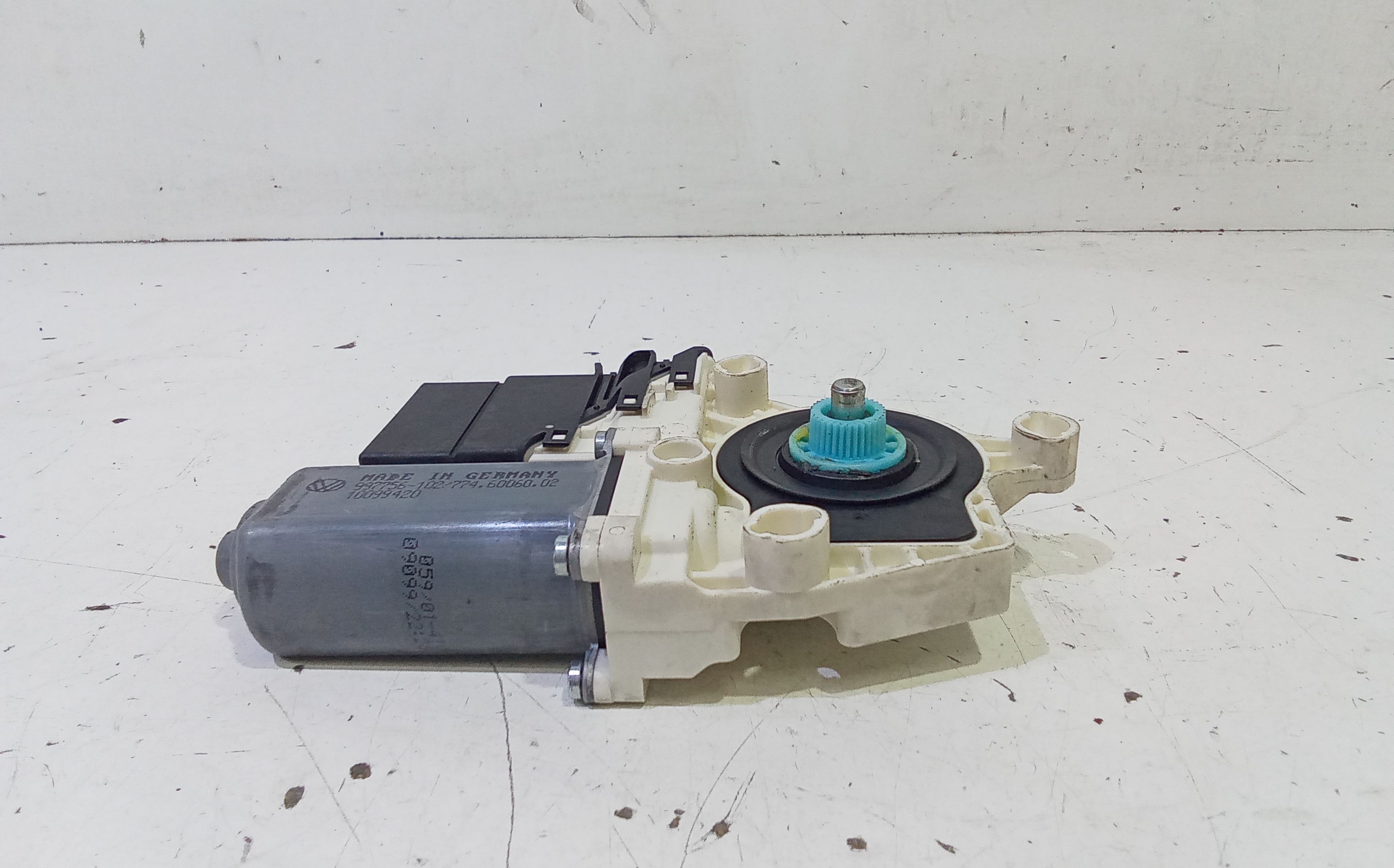 Motorino Alzavetro posteriore destra VOLKSWAGEN Touareg 2 Serie