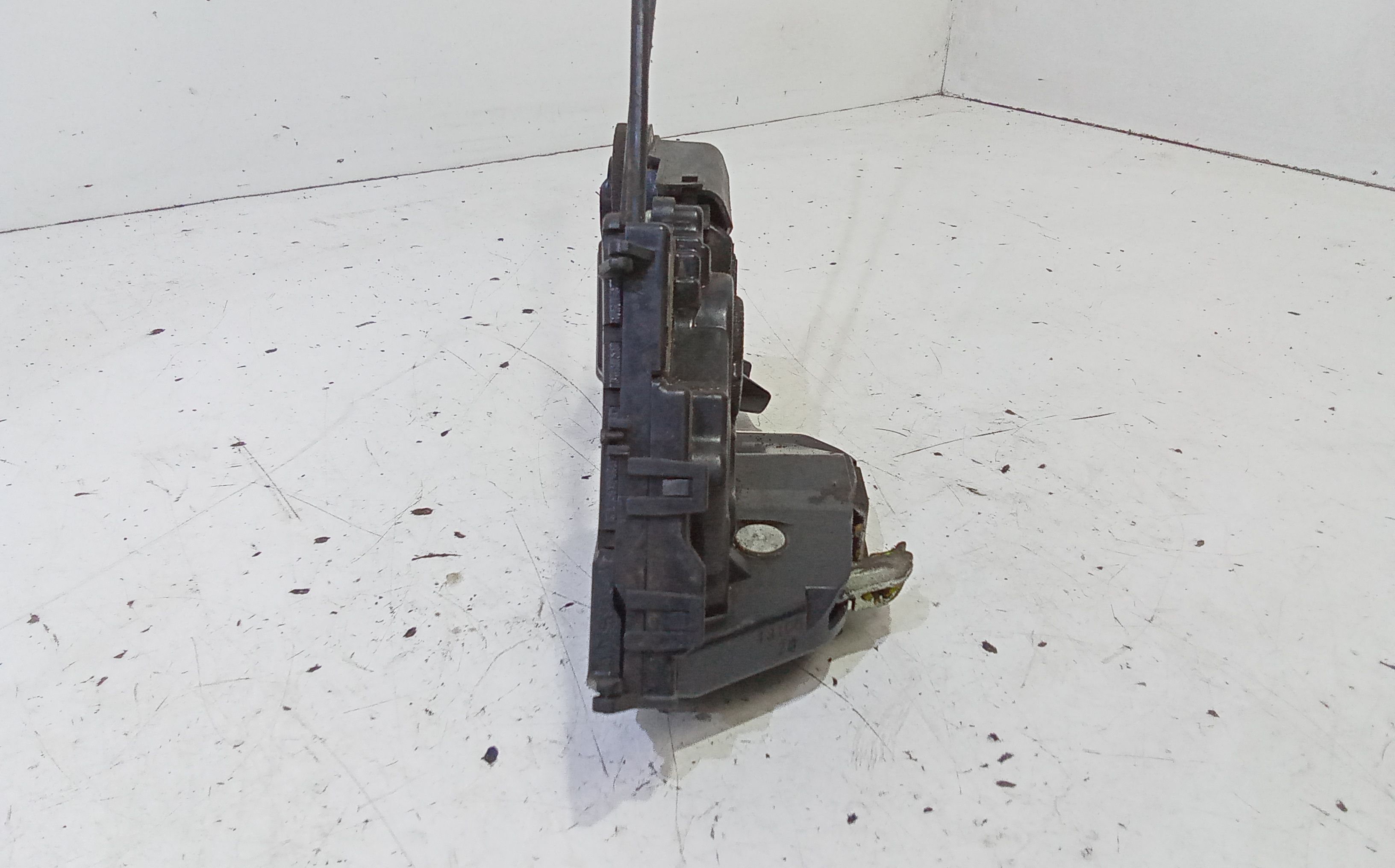 Serratura Anteriore Sinistra TOYOTA Yaris Serie (05>08)