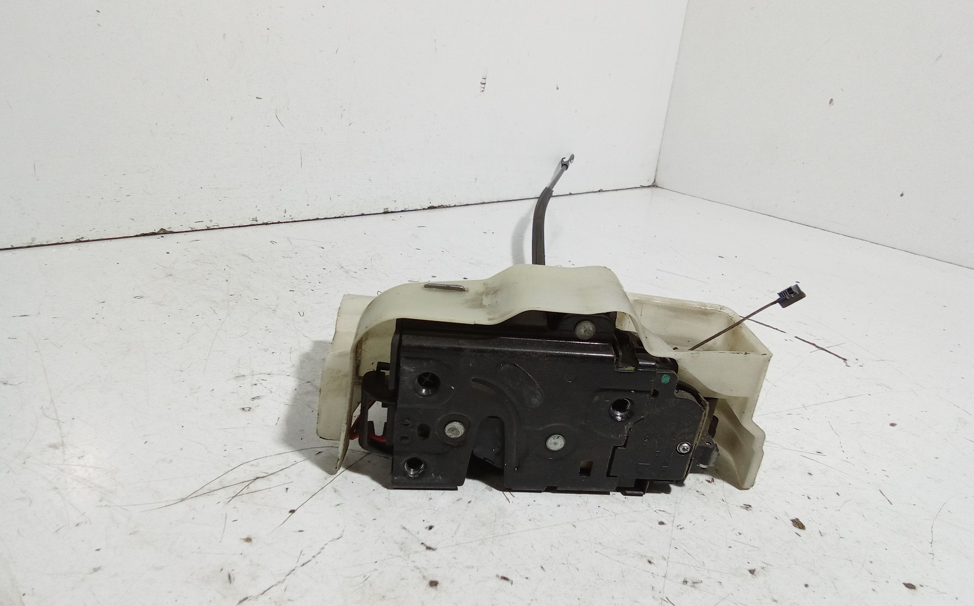 Serratura Anteriore Sinistra VOLKSWAGEN Touran 3 Serie