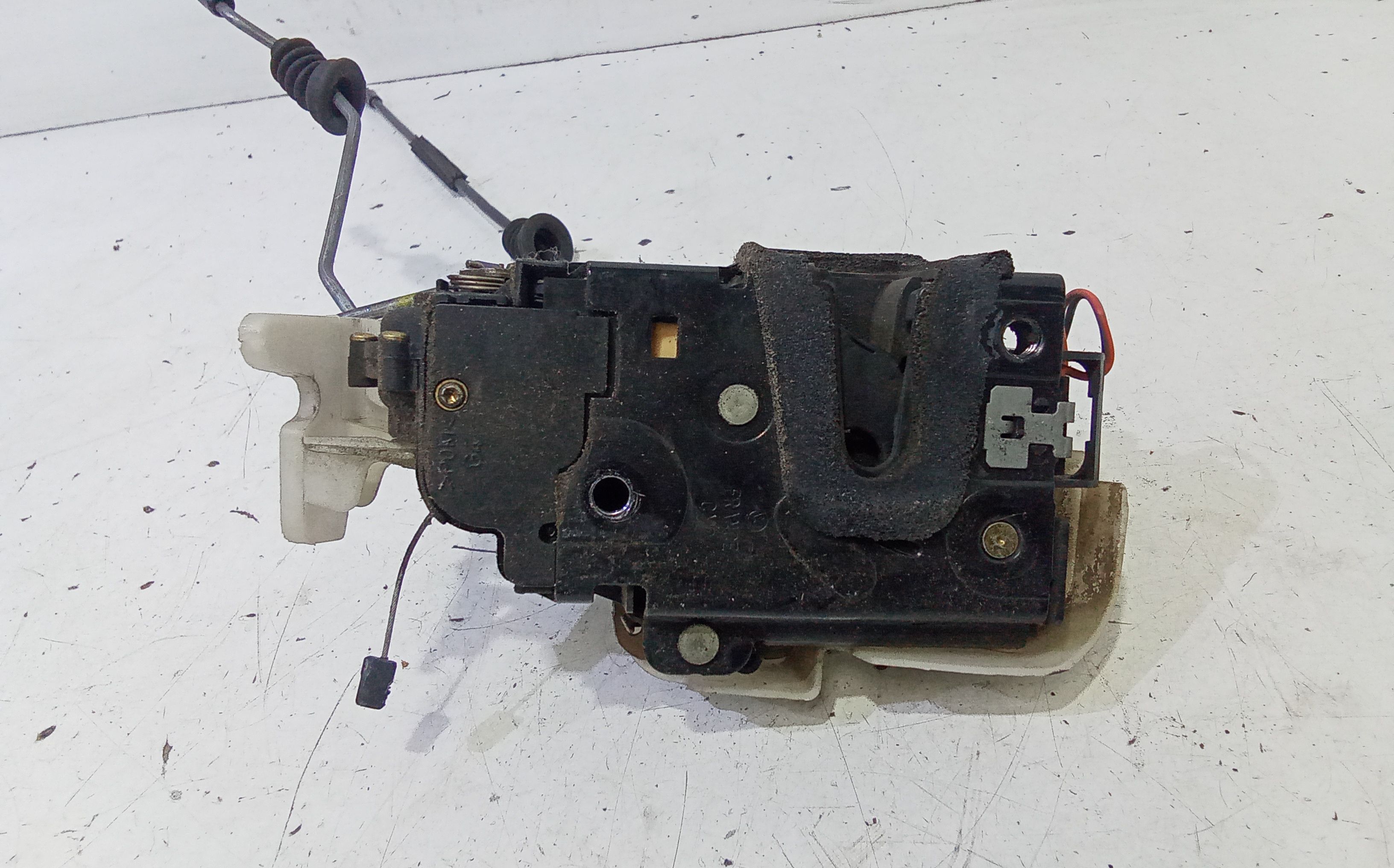 Serratura Anteriore Sinistra VOLKSWAGEN Polo 4 Serie