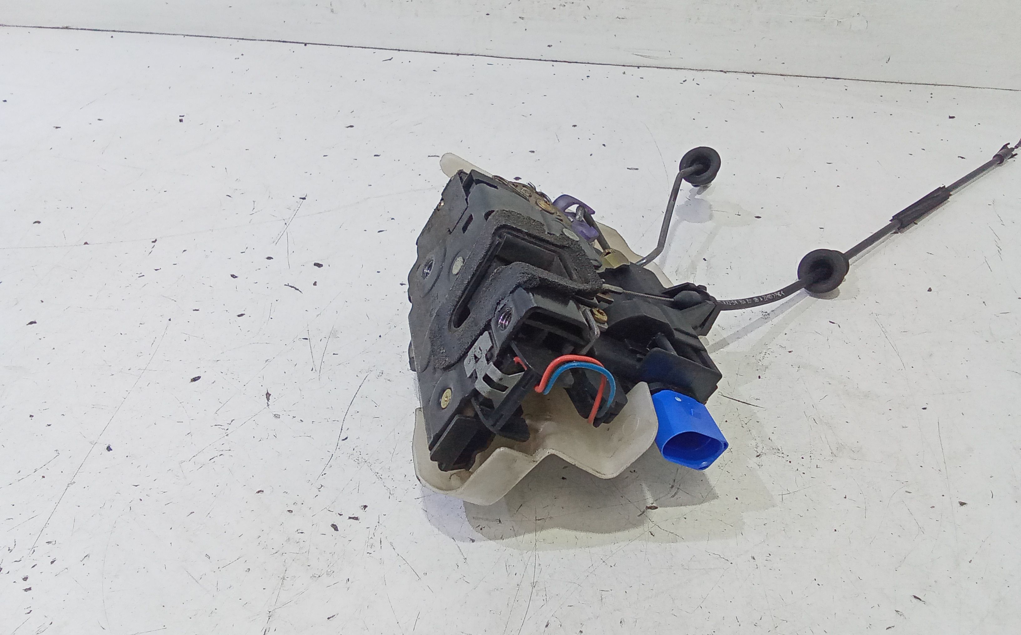 Serratura Anteriore Sinistra VOLKSWAGEN Polo 4 Serie