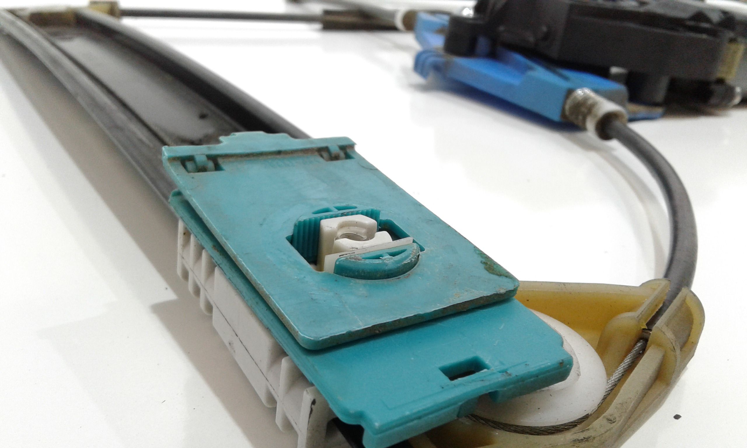 Cremagliera posteriore sinistra guida VOLKSWAGEN Touareg 1 Serie