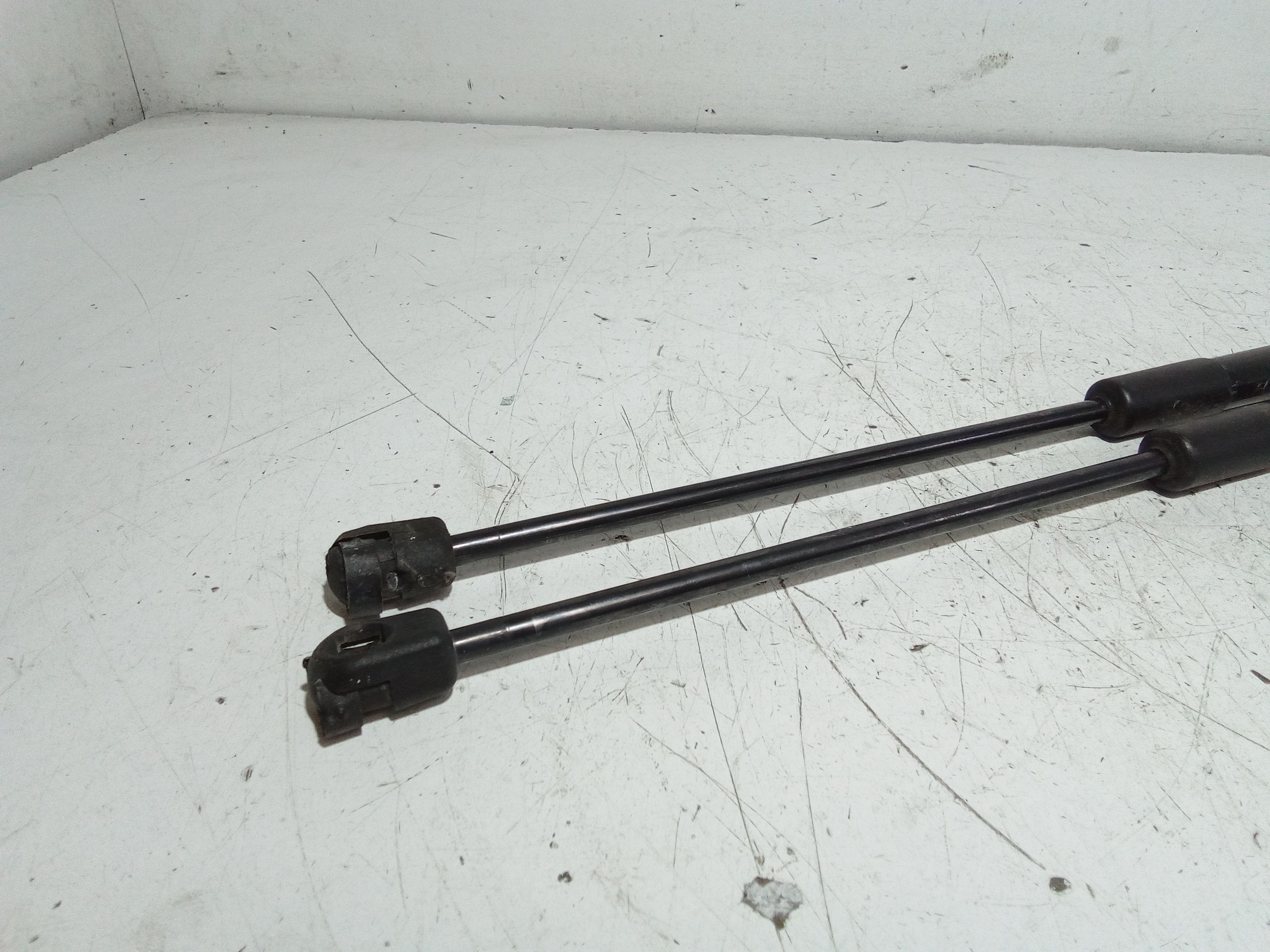 Pistoncini cofano Post. AUDI A3 Sportback Serie (8PA) (04>08)