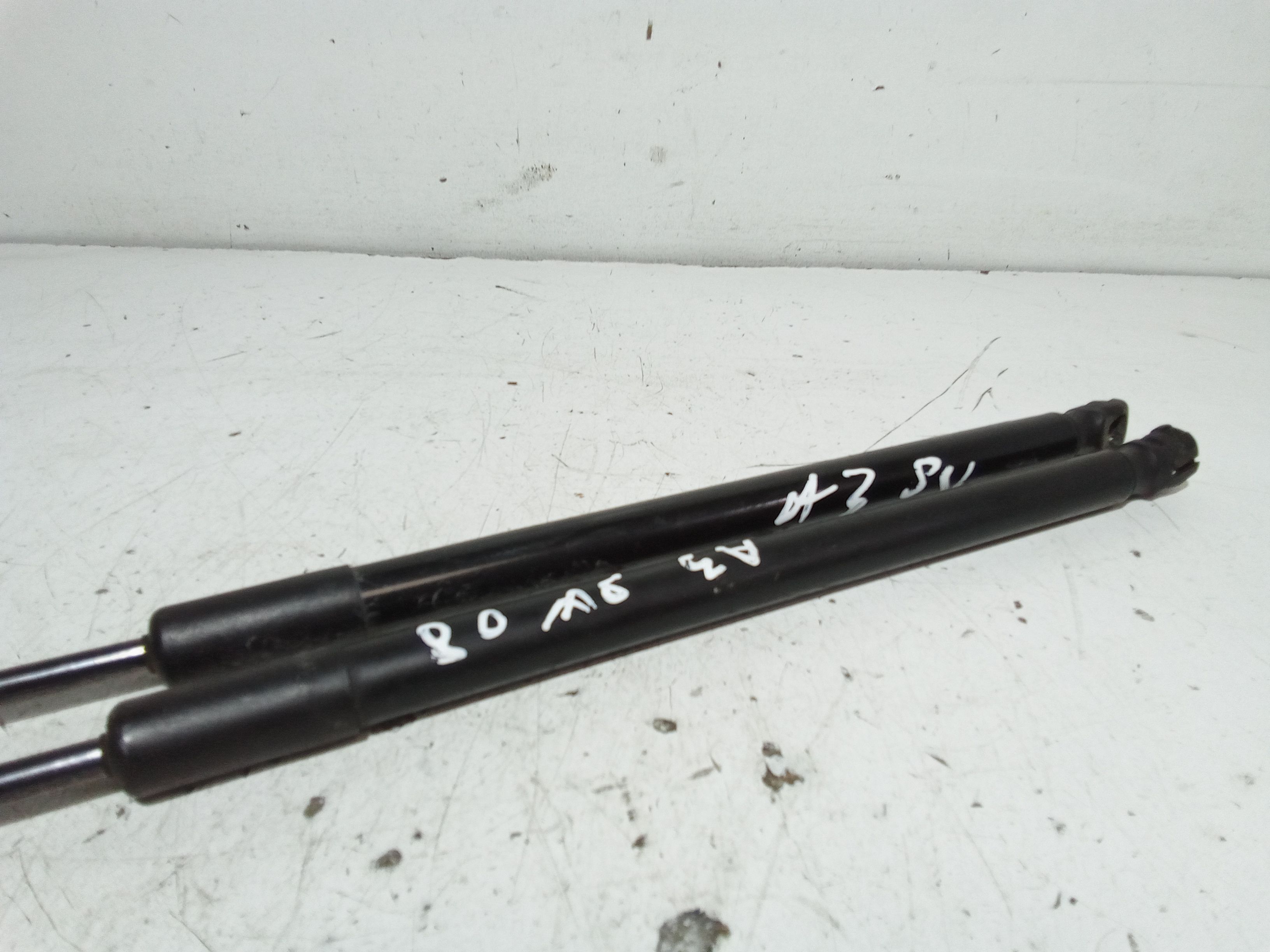 Pistoncini cofano Post. AUDI A3 Sportback Serie (8PA) (04>08)