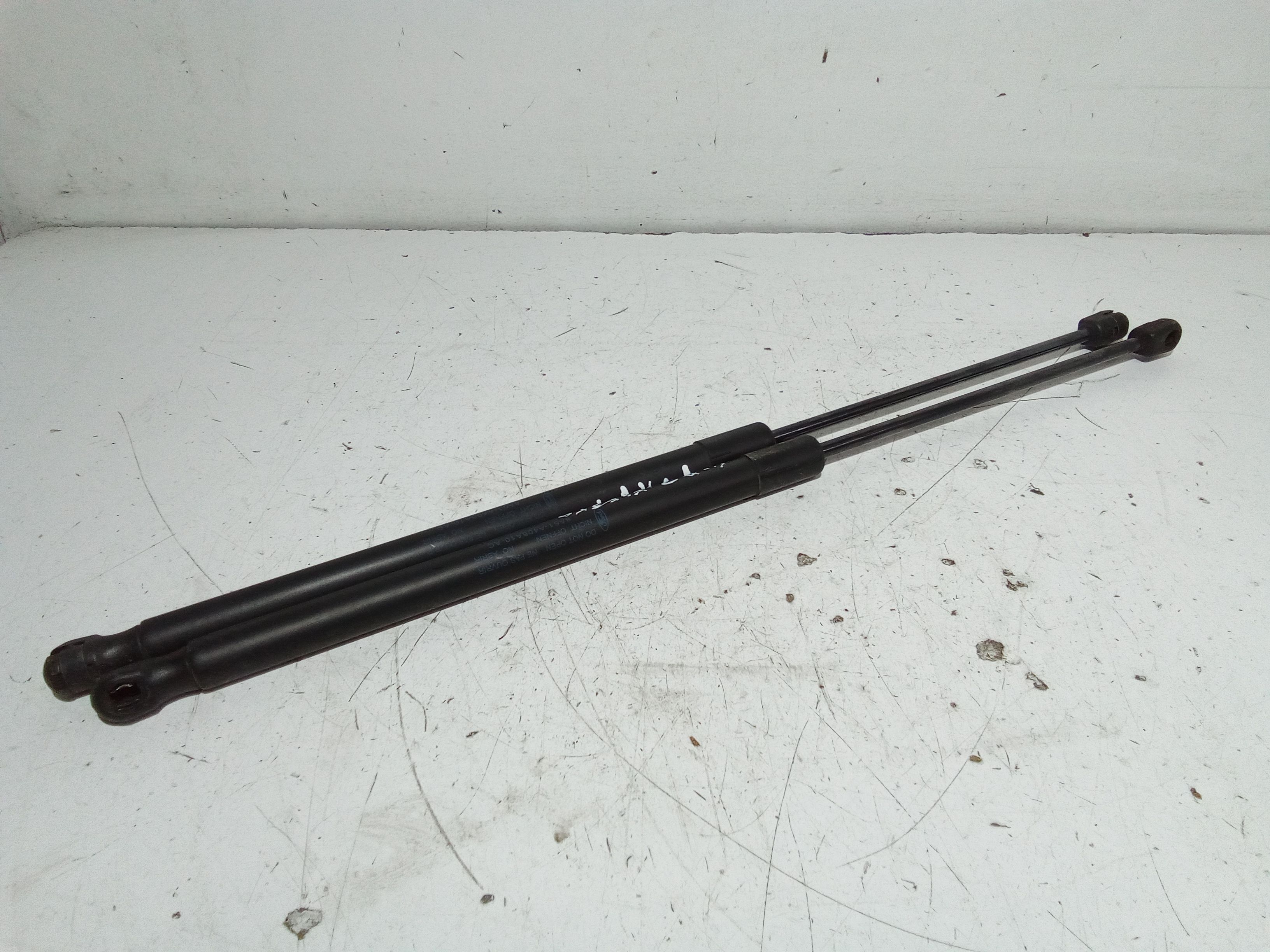 Pistoncini cofano Post. FORD Fiesta 6 Serie