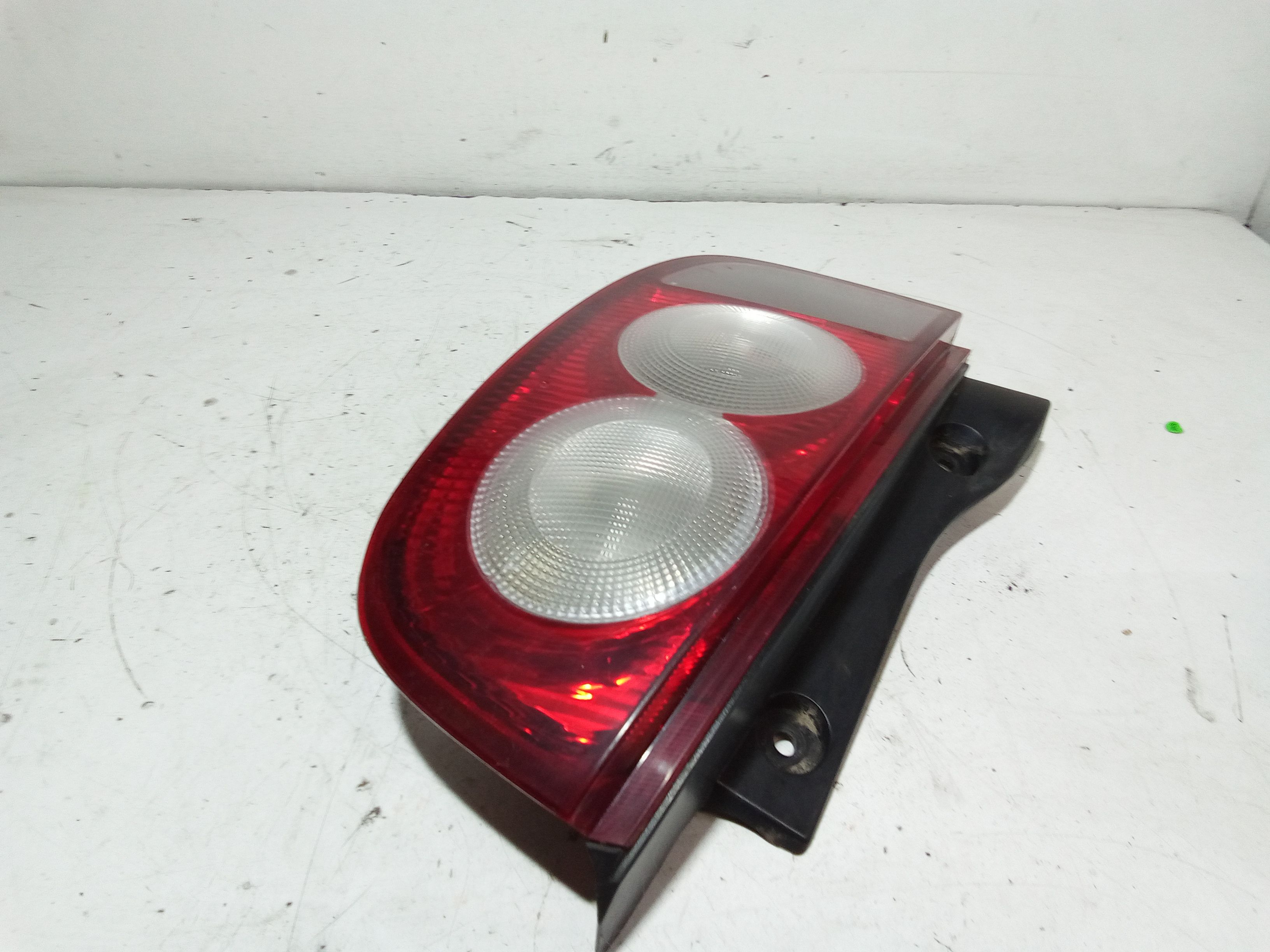 Stop fanale posteriore Destro Passeggero NISSAN Micra 3 Serie