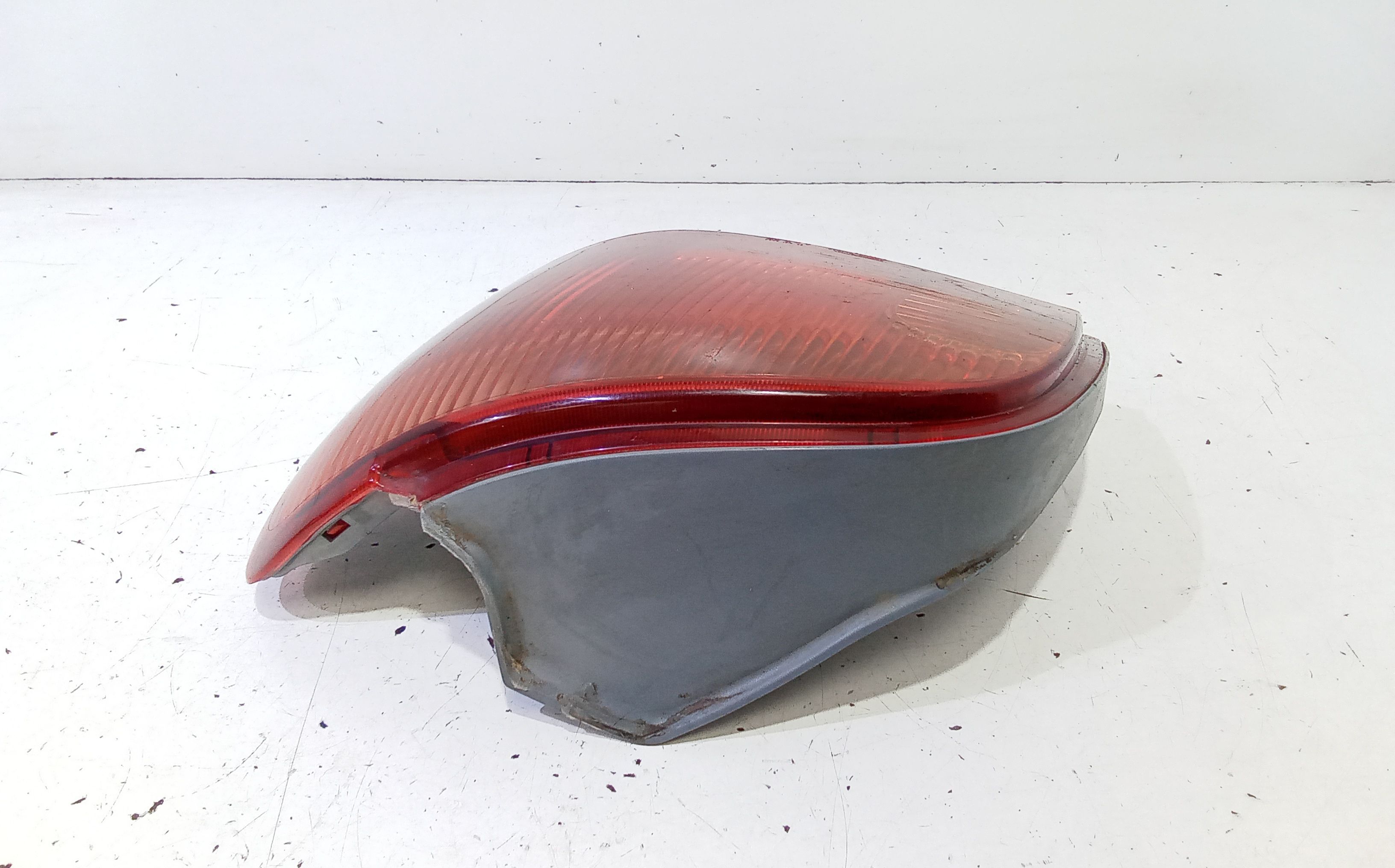 Stop fanale posteriore Destro Passeggero TOYOTA Yaris Serie (99>03)