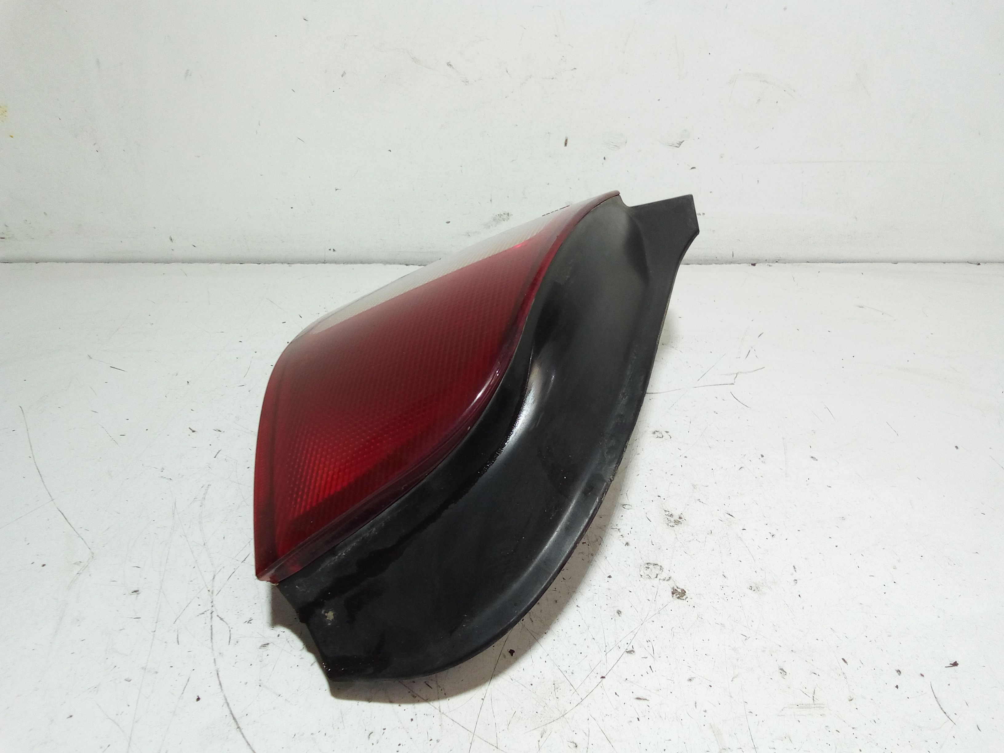 Stop fanale posteriore Destro Passeggero MITSUBISHI Colt Serie (CAO) (94>96)