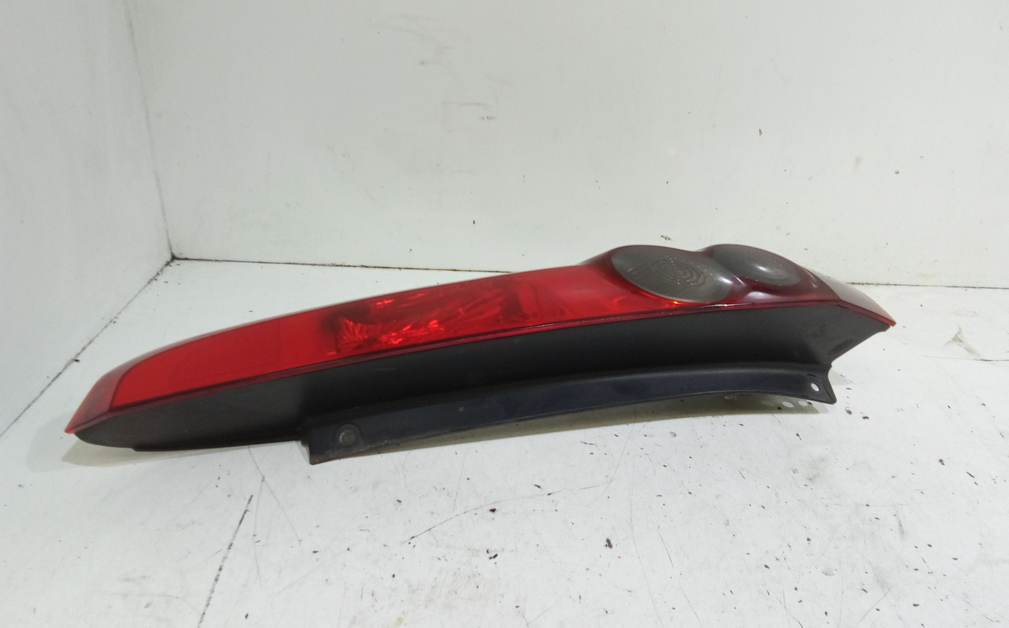 Stop fanale posteriore Destro Passeggero FORD Fiesta 4 Serie