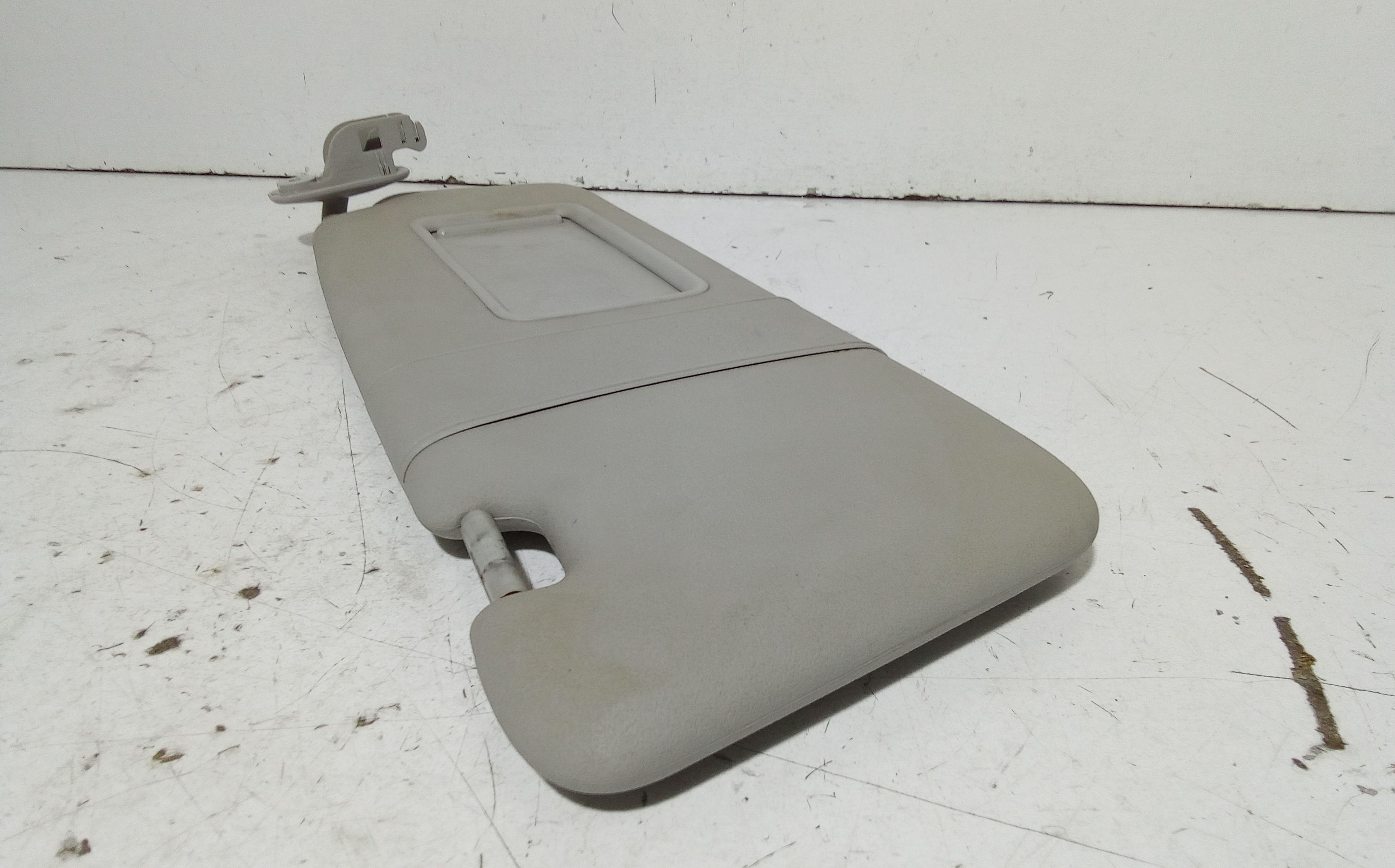 Parasole aletta Lato Passeggero AUDI A3 Sportback Serie (8PA) (04>08)