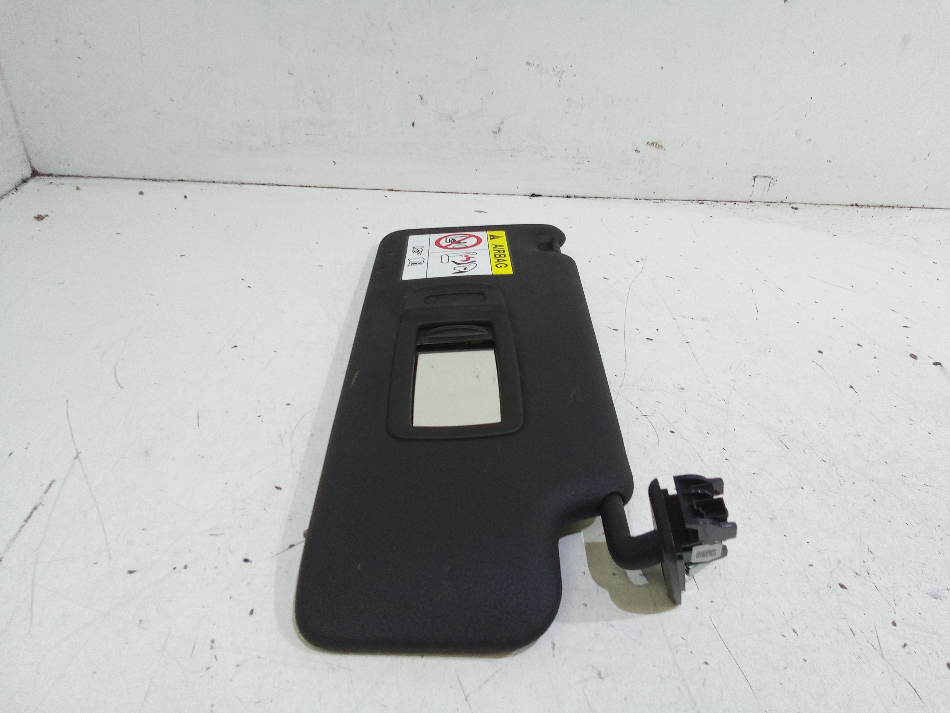 Parasole aletta Lato Passeggero BMW Serie 1 F40 (19>)