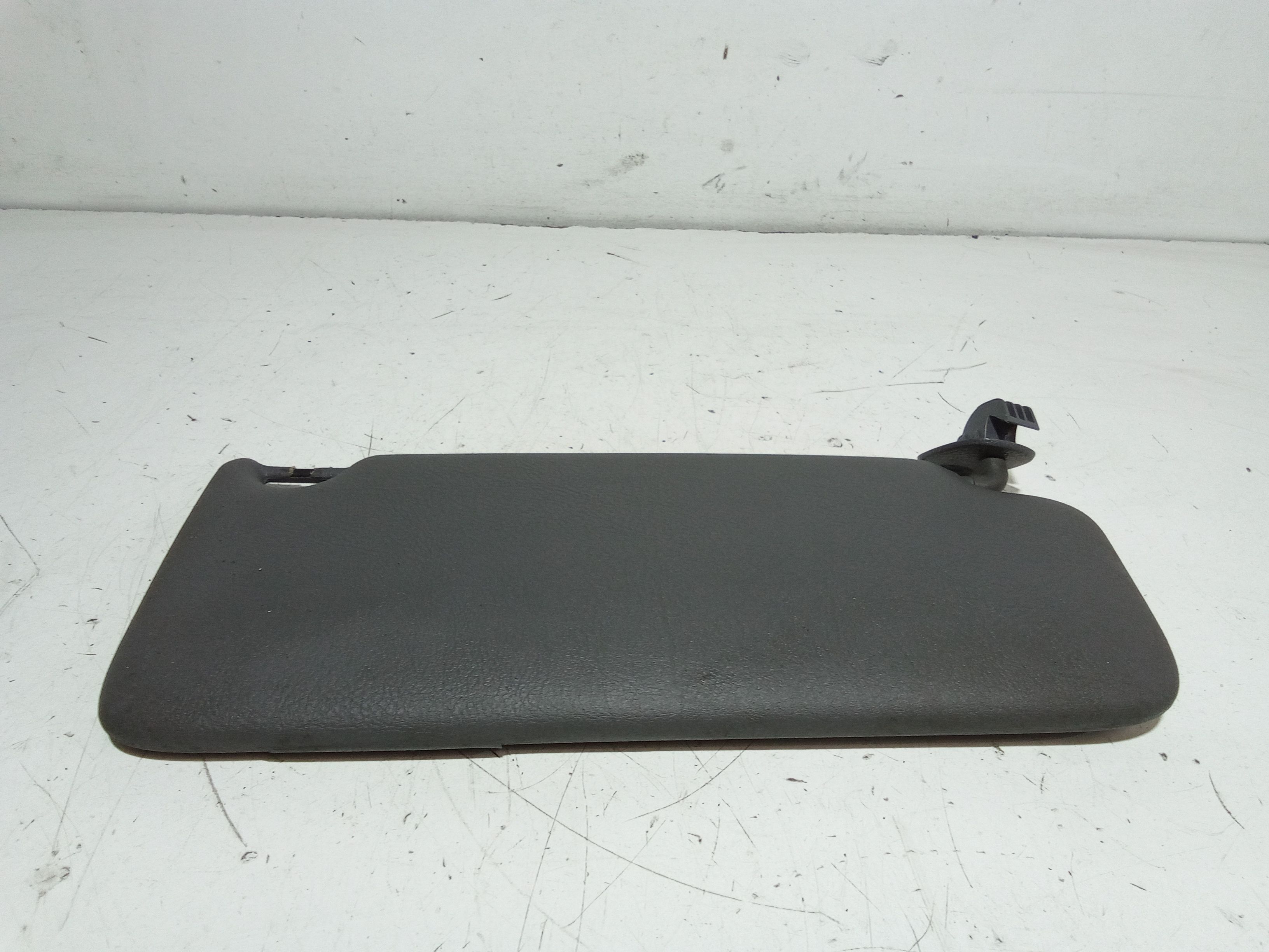 Parasole aletta anteriore Lato Guida RENAULT Clio Serie (01>05)