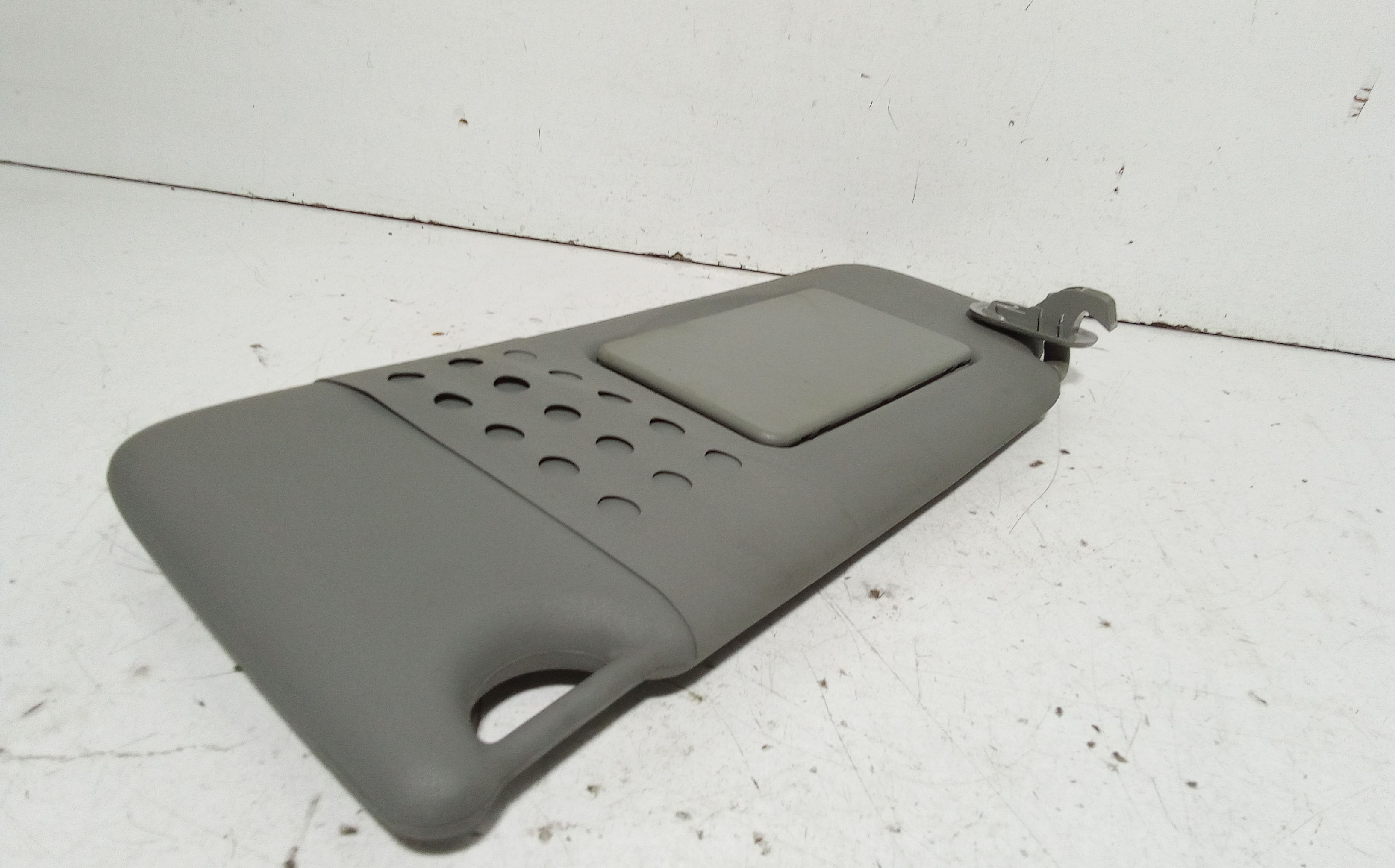 Parasole aletta anteriore Lato Guida RENAULT Clio Serie (01>05)