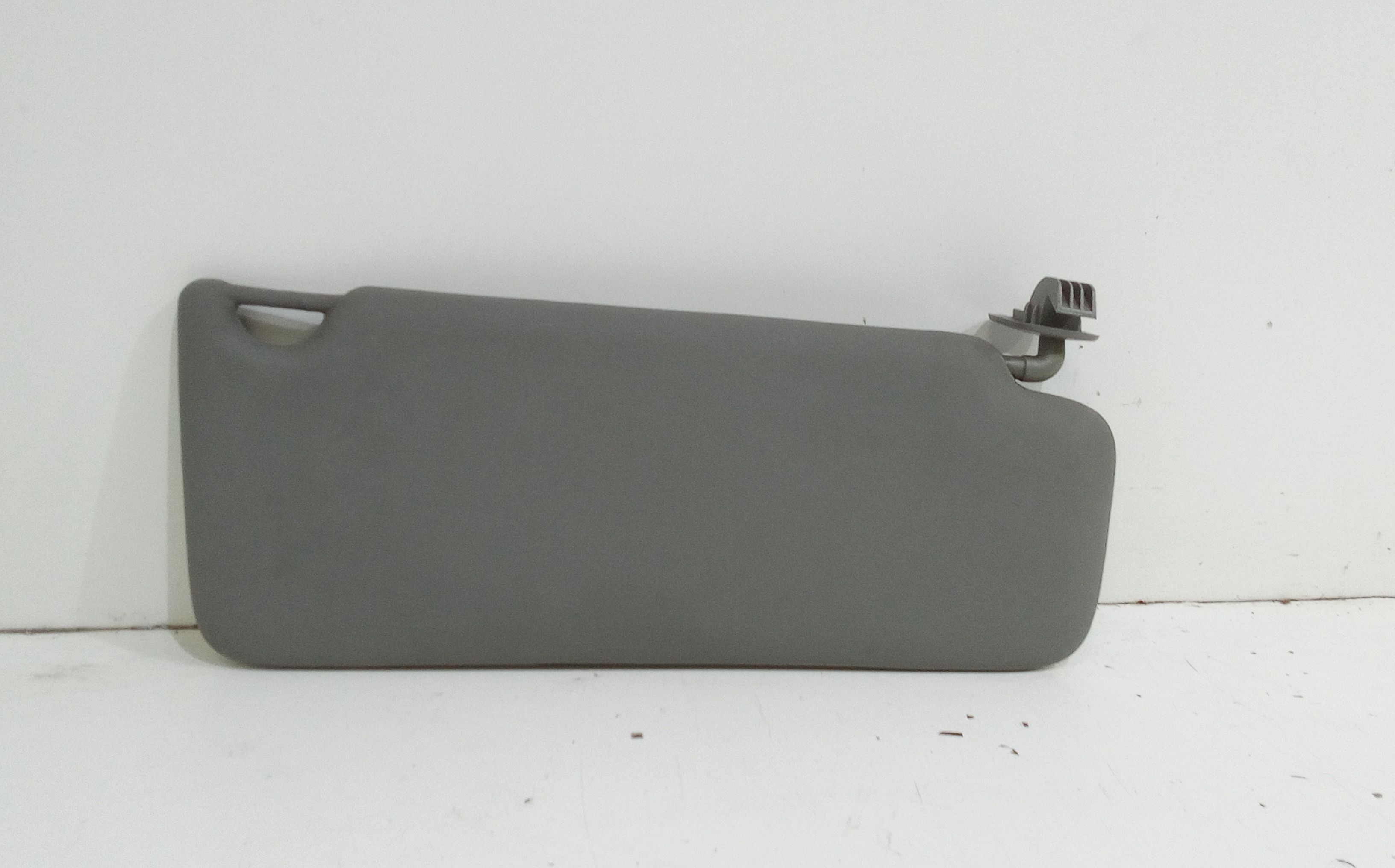 Parasole aletta anteriore Lato Guida RENAULT Clio Serie (04>08)