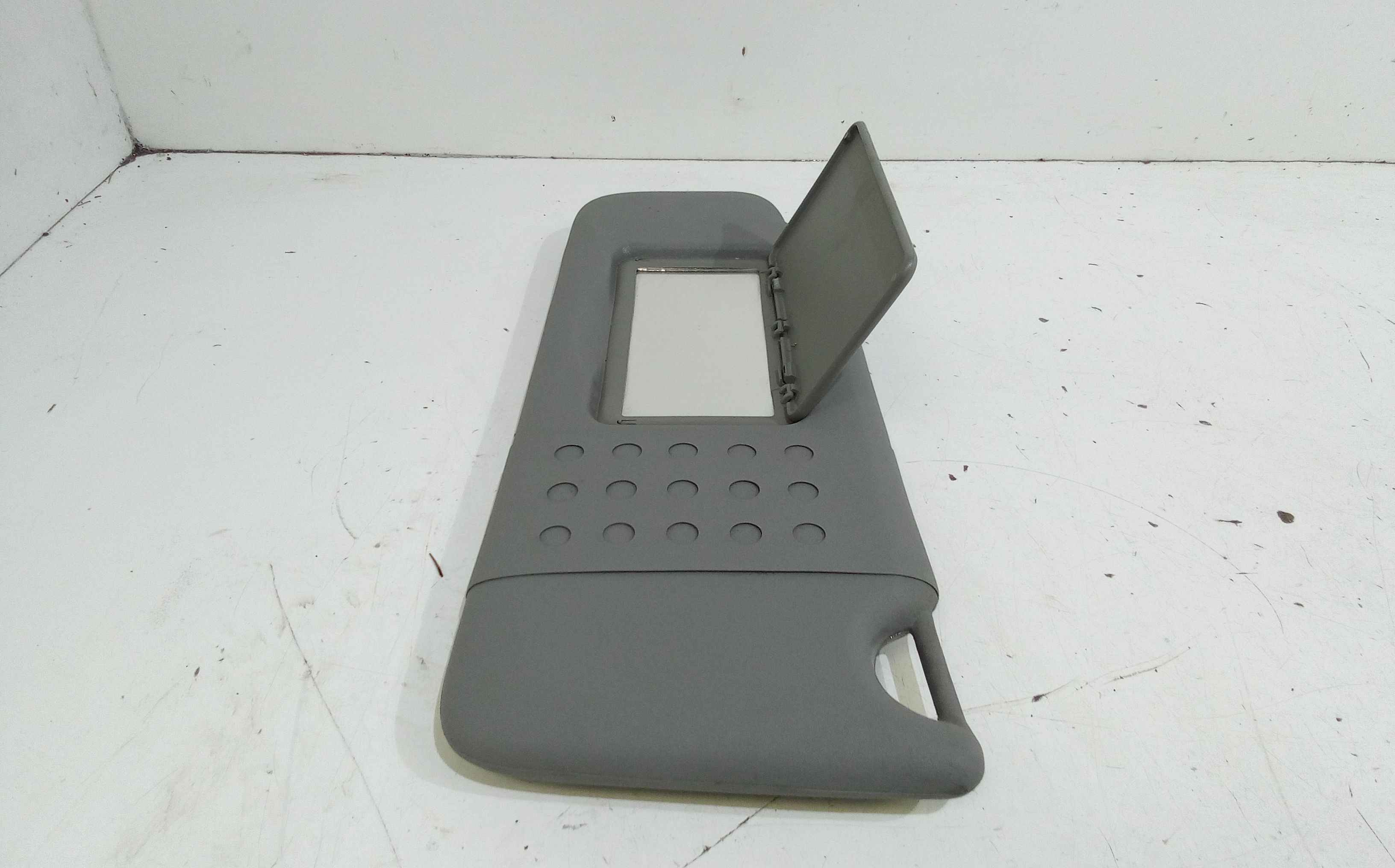 Parasole aletta anteriore Lato Guida RENAULT Clio Serie (04>08)