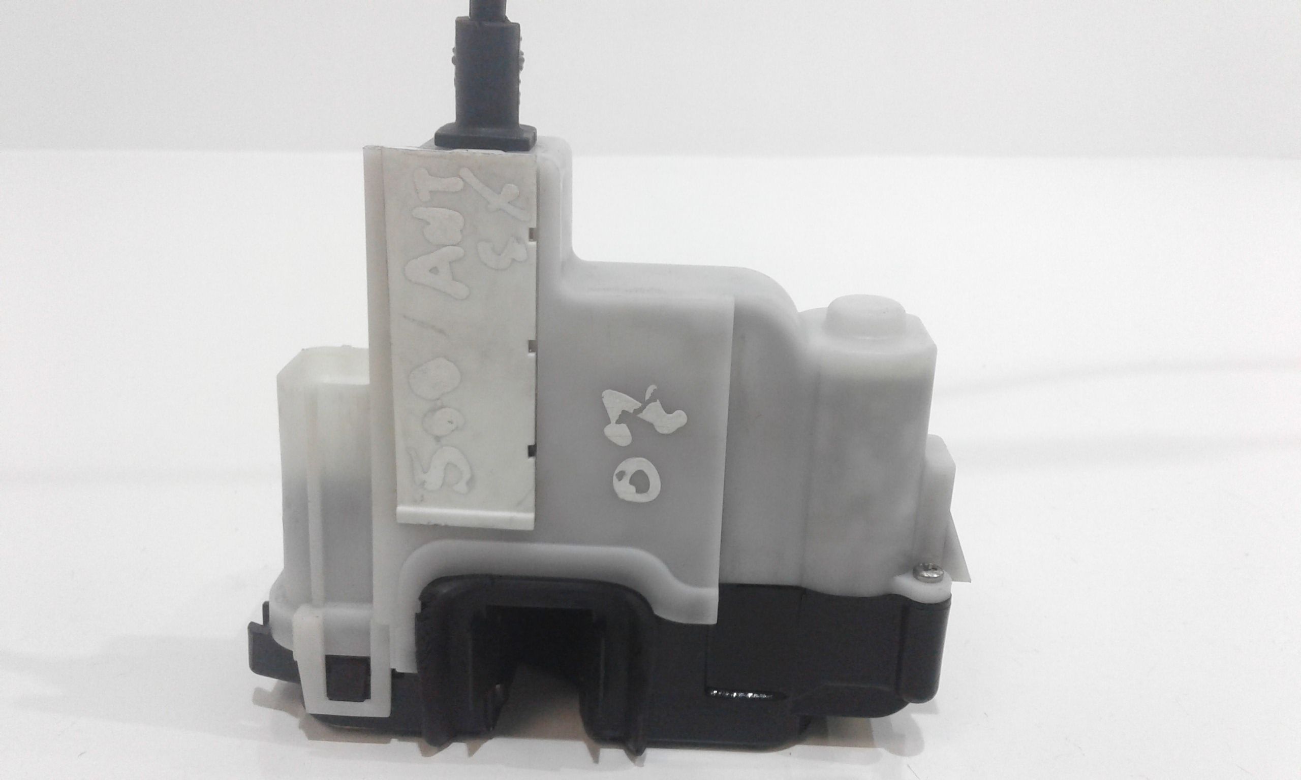 Serratura Anteriore Sinistra FIAT 500 Serie (07>14)