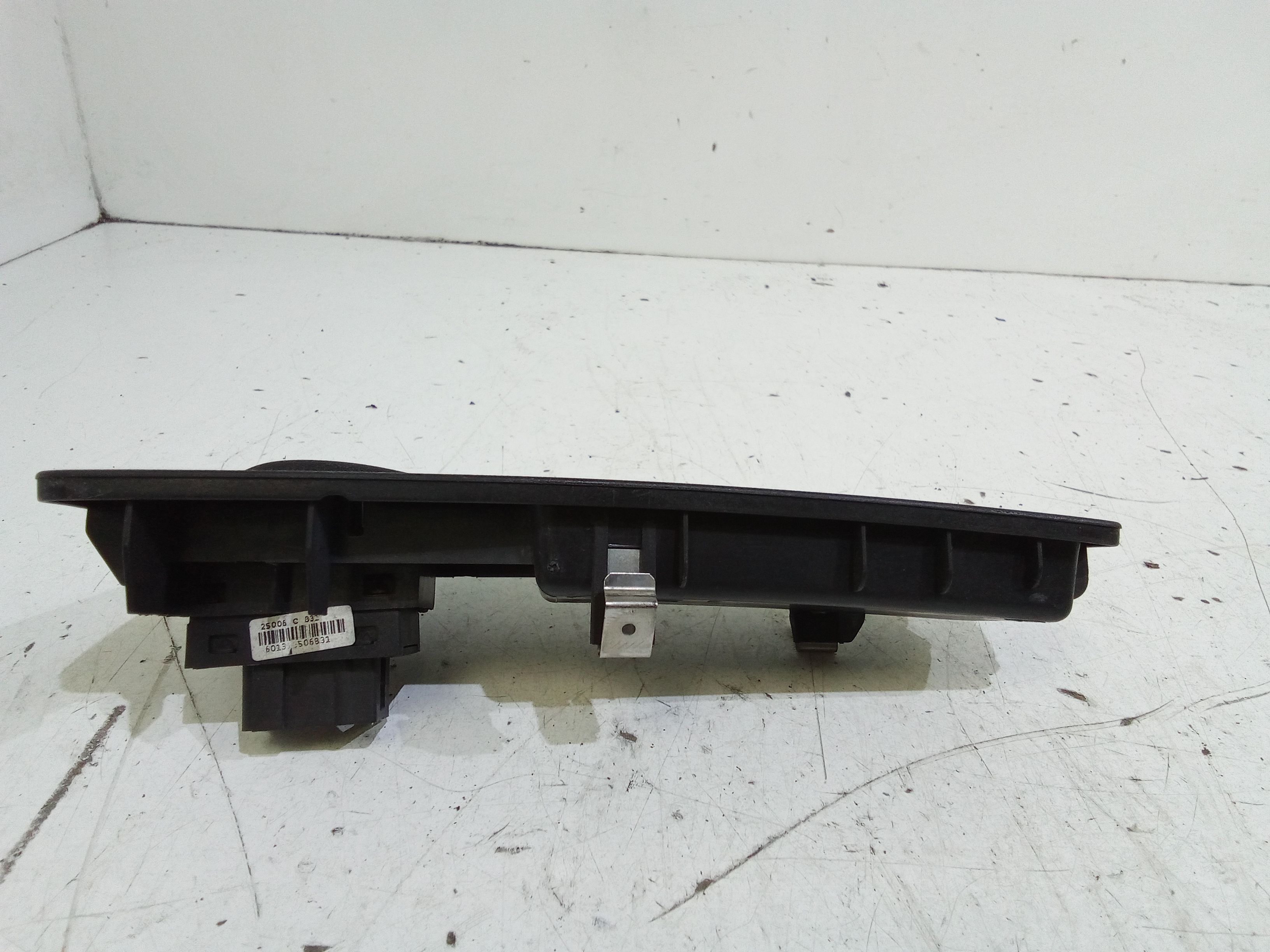 Pulsantiera Anteriore Destra Passeggero FIAT Grande Punto 1 Serie