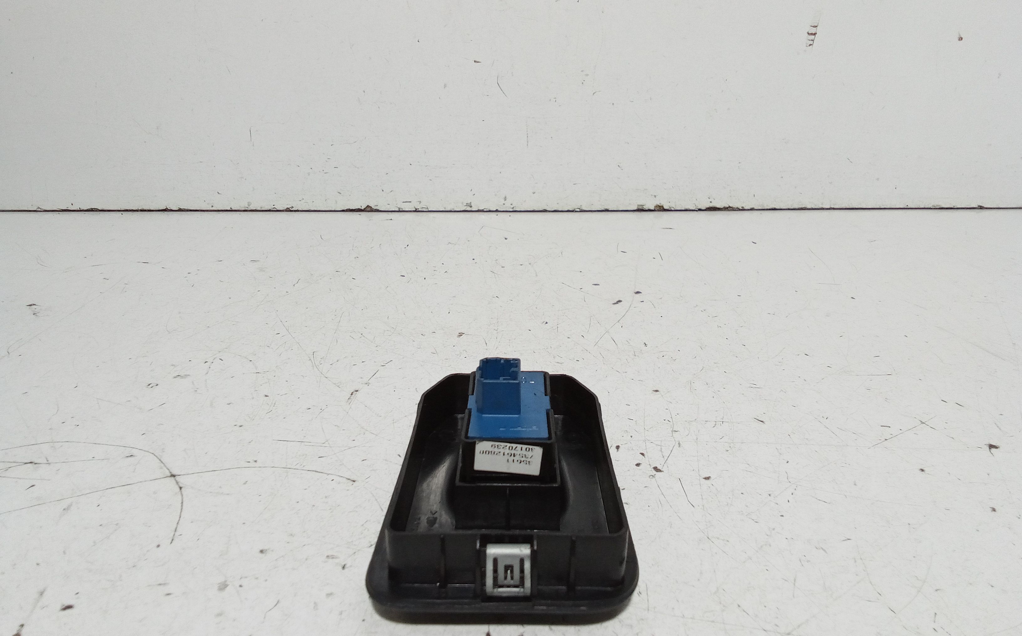 Pulsantiera Anteriore Destra Passeggero CITROEN Nemo Serie (08>18)